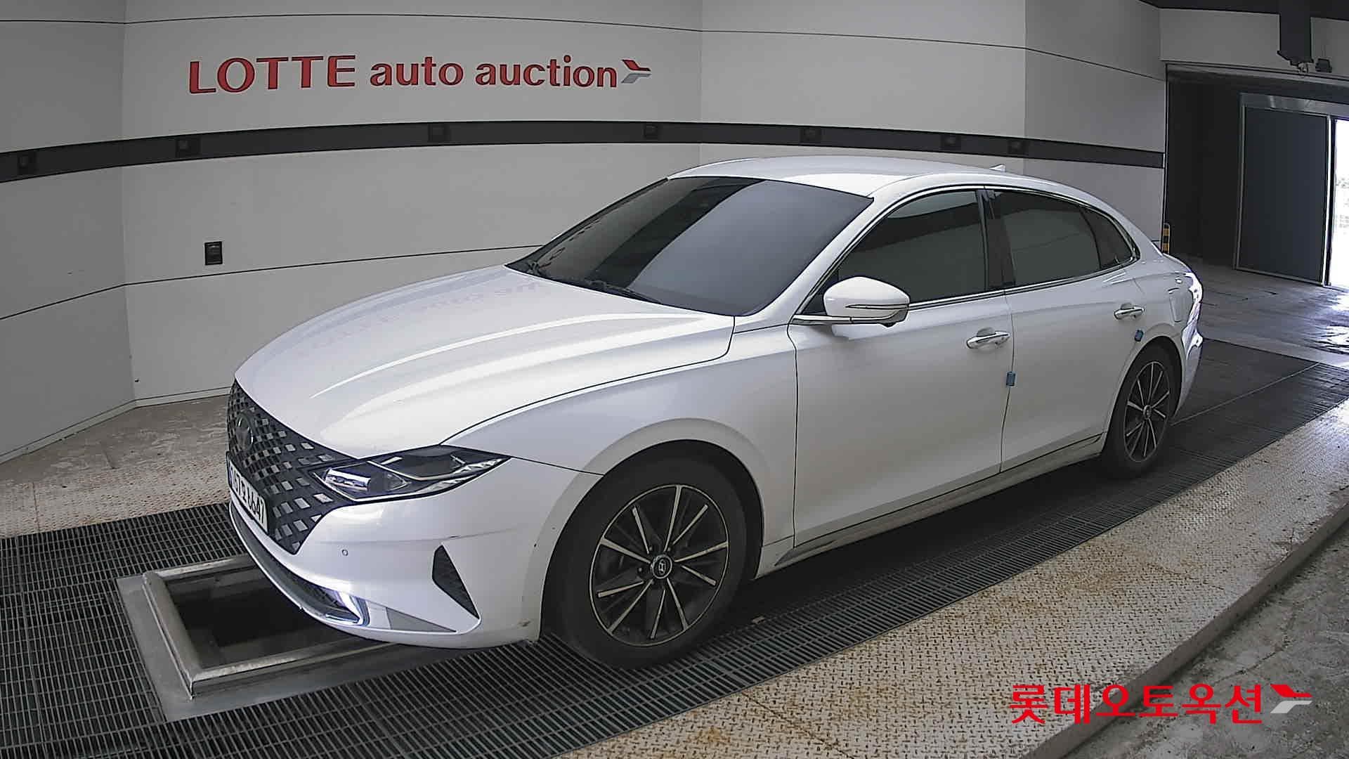 Hyundai - Grandeur | THE NEW (G) 2.5 4