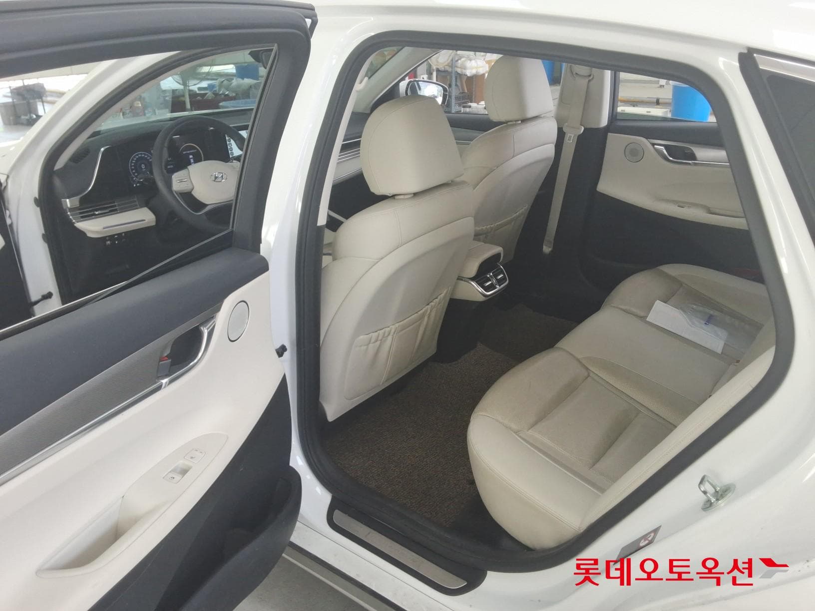 Hyundai - Grandeur | THE NEW (G) 2.5 35
