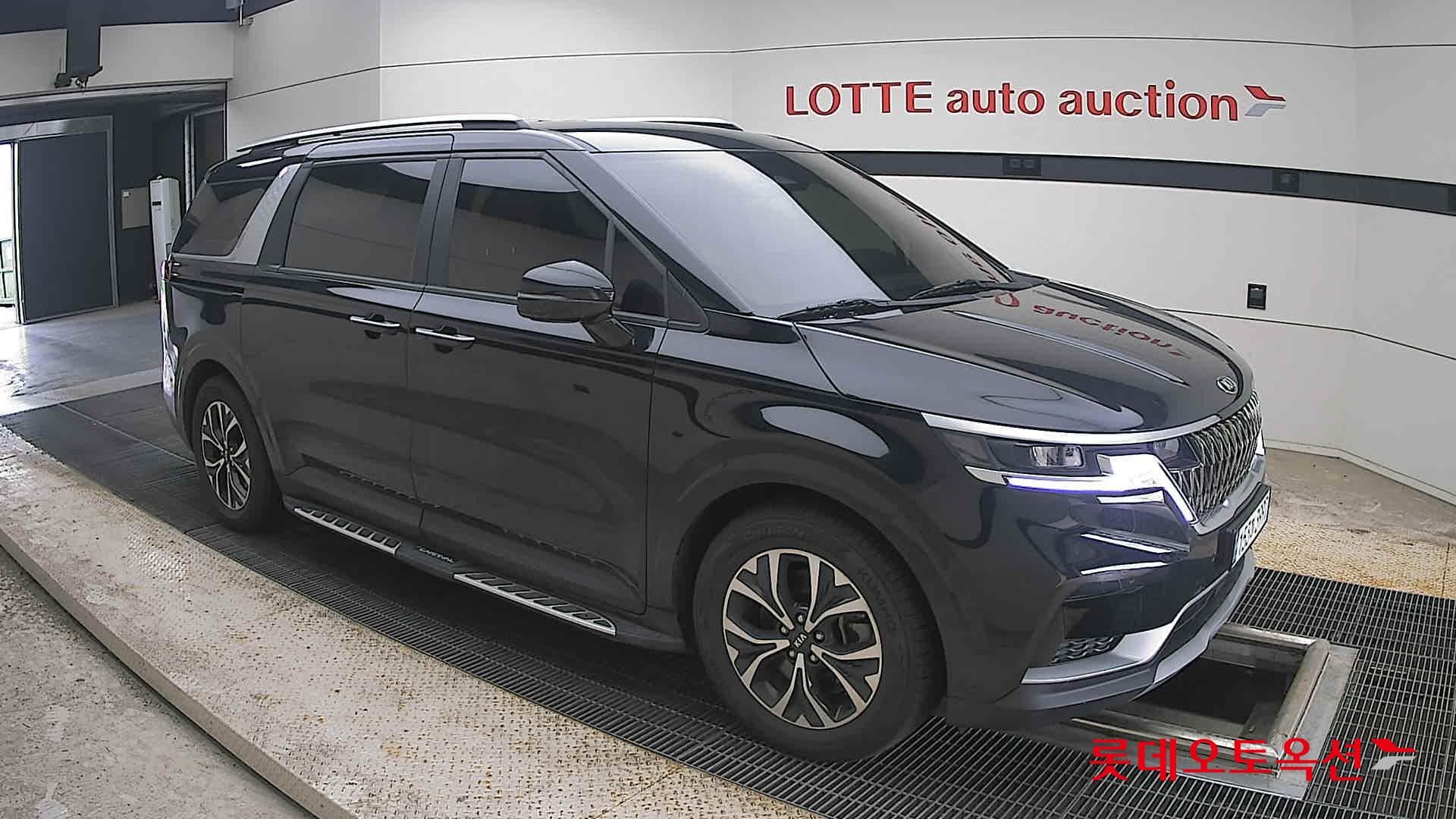 Kia - Carnival | KA4 (D)2.2 Prestige 9 2WD AT 18