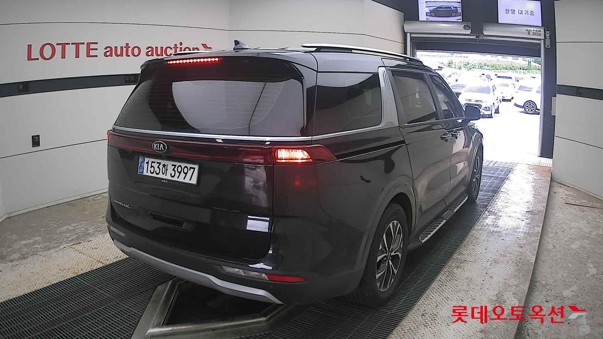 Kia - Carnival | KA4 (D)2.2 Prestige 9 2WD AT 13