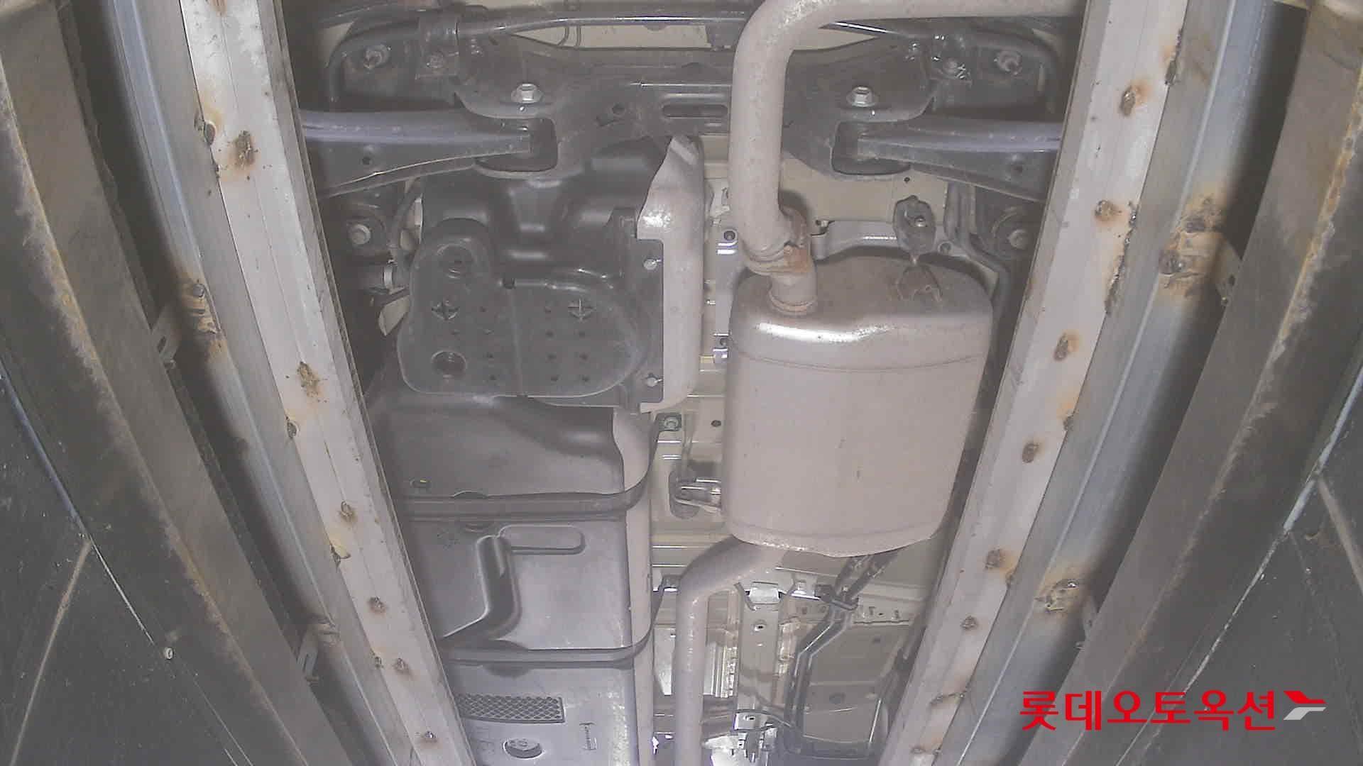 Kia - Carnival | KA4 (D)2.2 Prestige 9 2WD AT 27