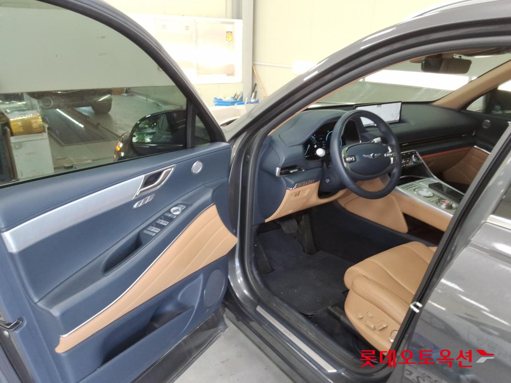 Genesis - GV80 | (D) 3.0 4WD 5Seater 34