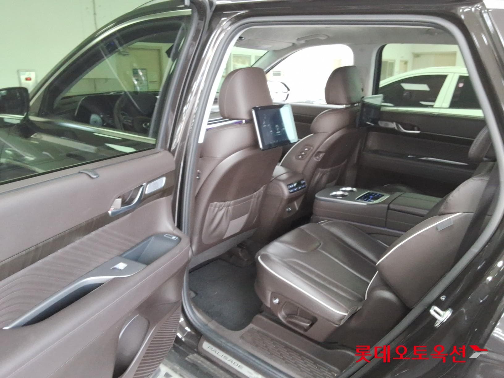 هيونداي - باليسيد | (G) 3.8 VIP 4WD 7 36