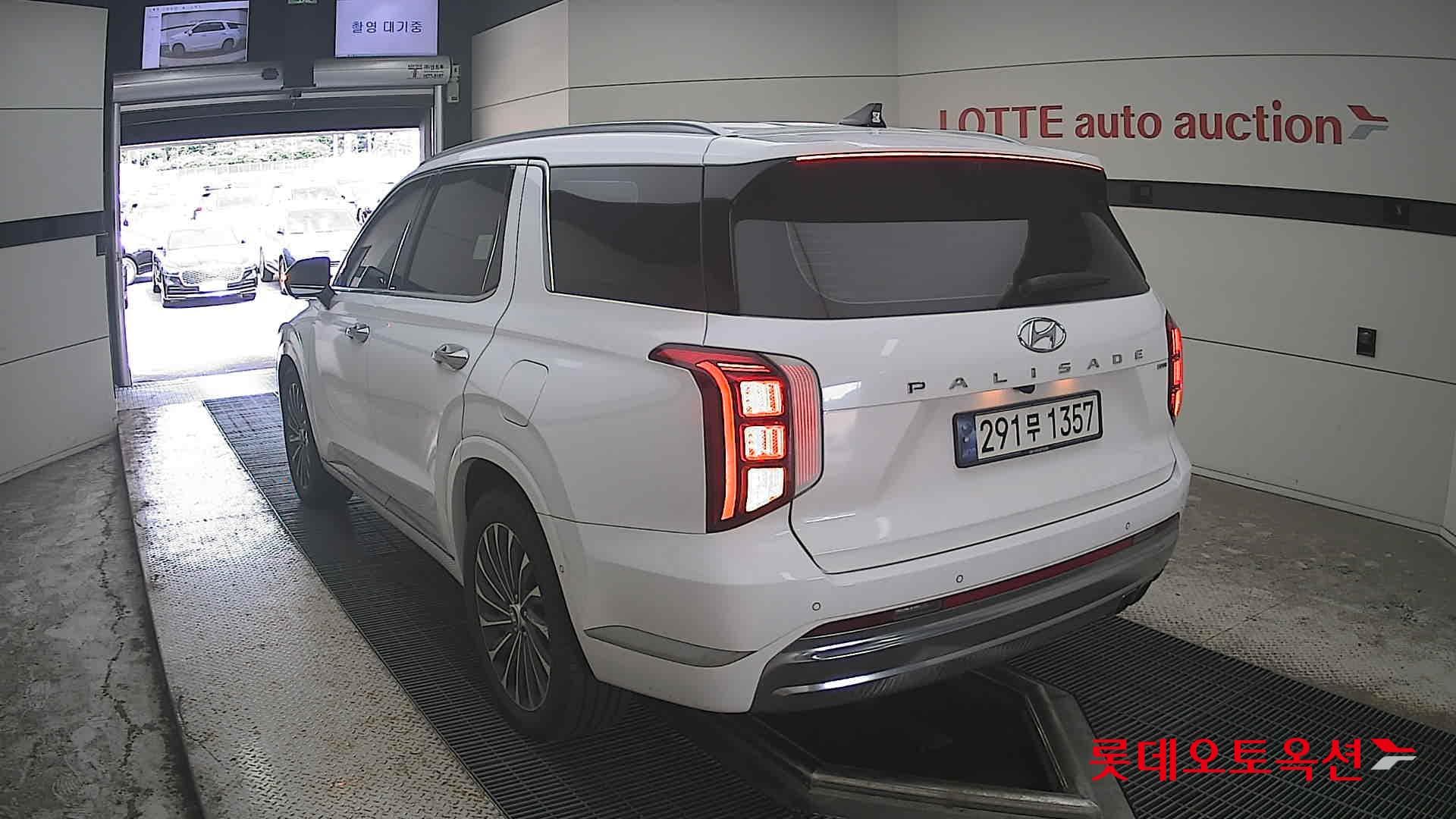 Hyundai - Palisade | (G) 3.8 4WD 7 9