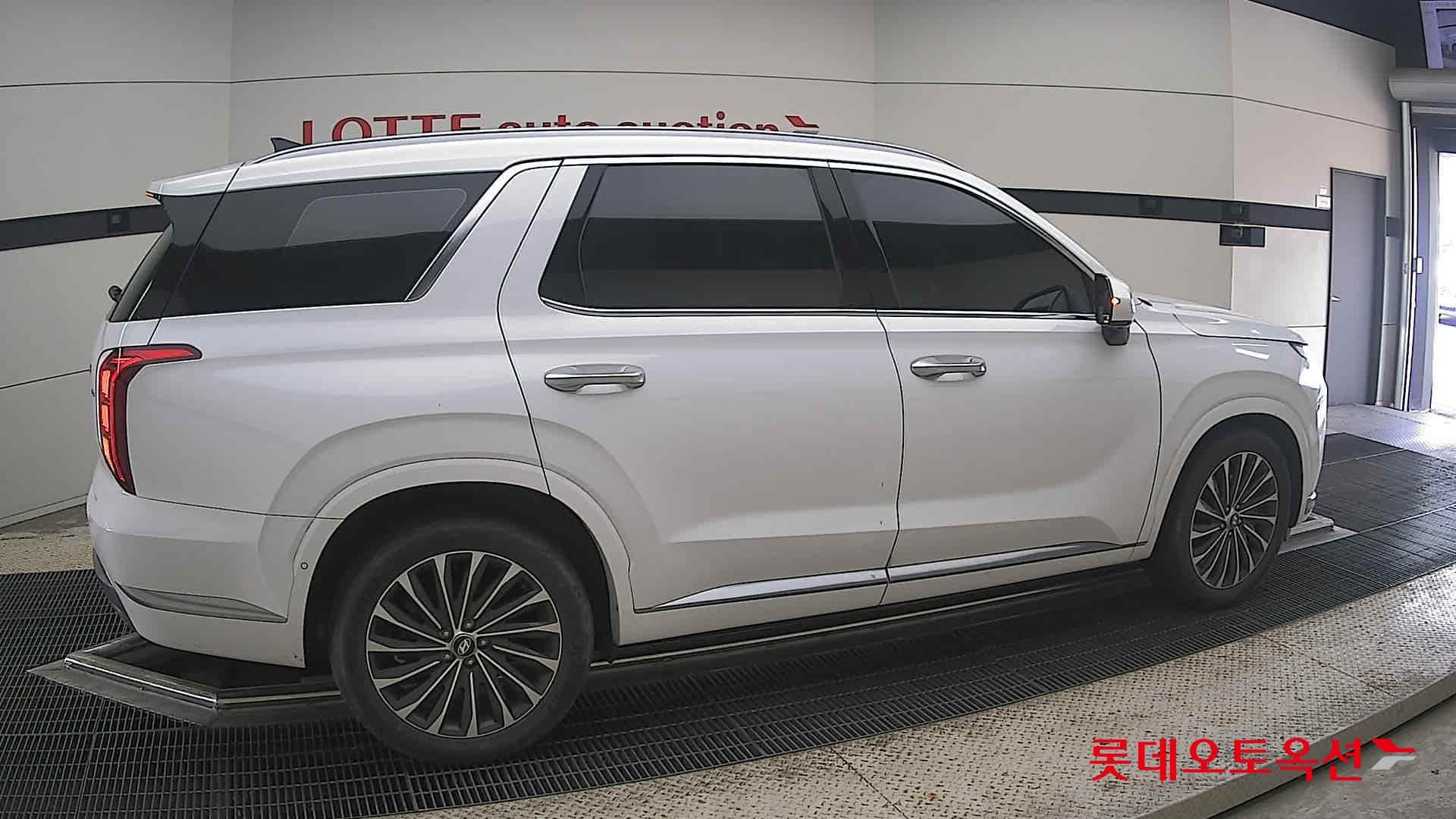 Hyundai - Palisade | (G) 3.8 4WD 7 15
