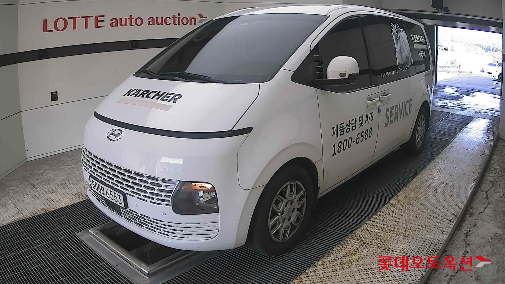 Hyundai - Staria | (D) 2.2 Cargo 5Seater Modern 3