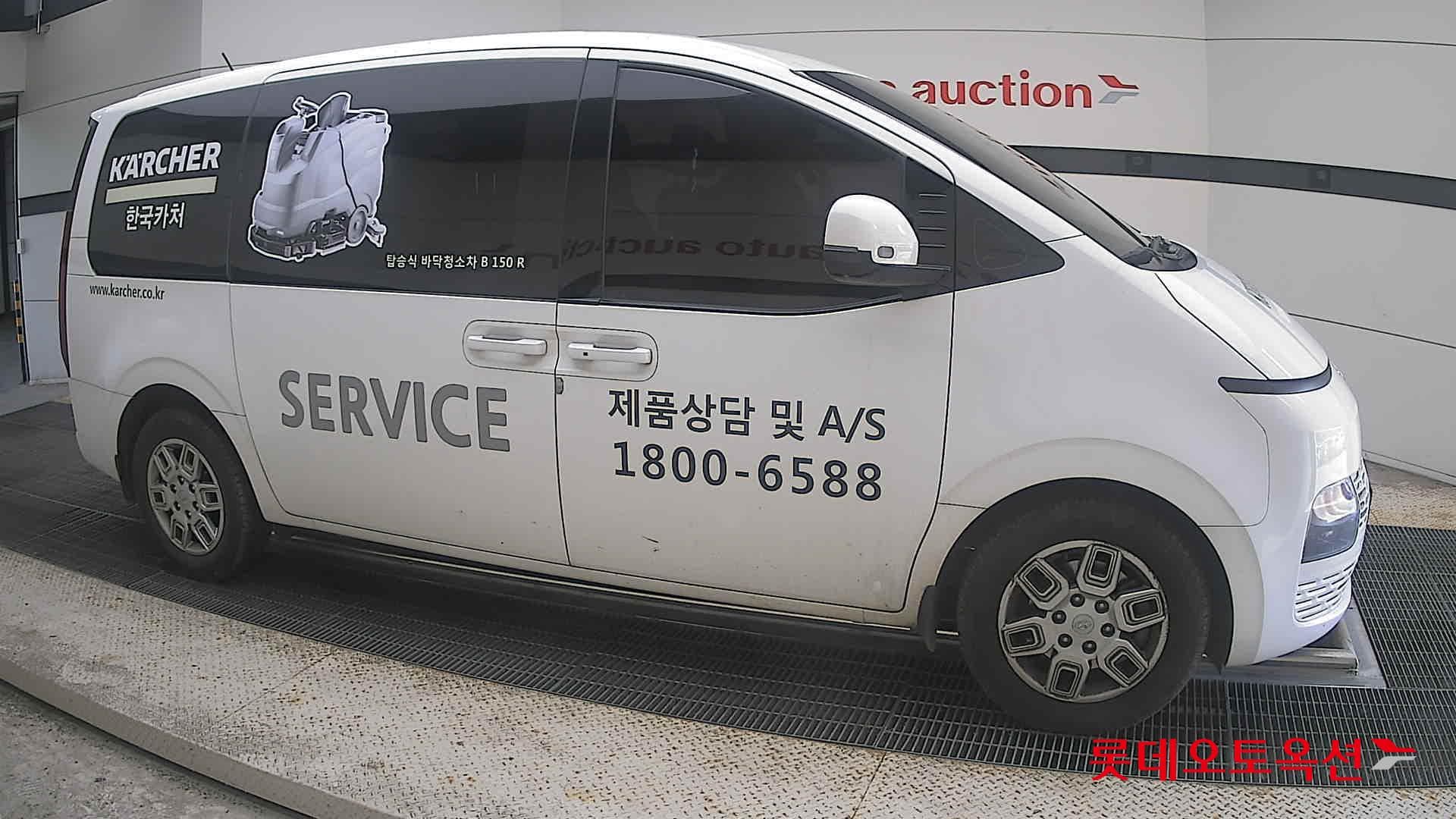 Hyundai - Staria | (D) 2.2 Cargo 5Seater Modern 17