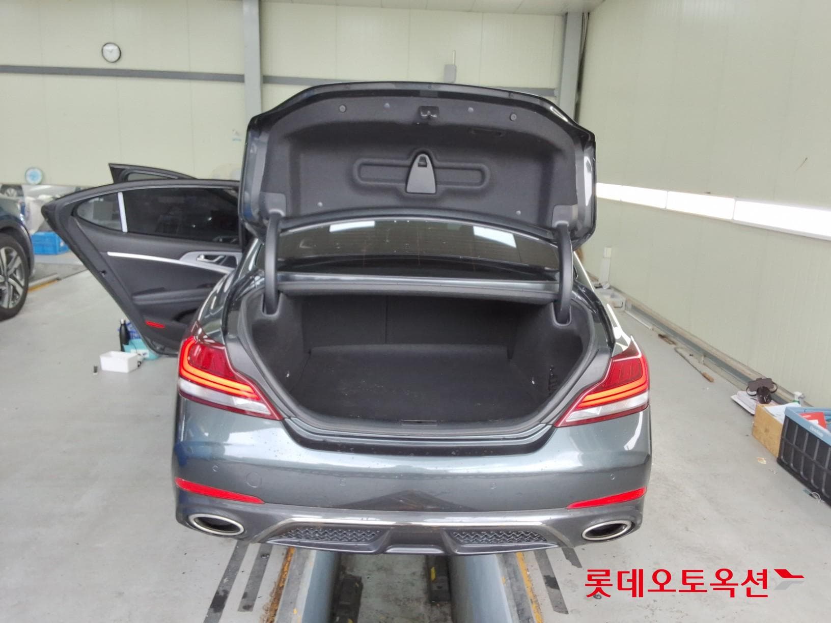 جينيسيس - G70 | (G) 3.3 T SPORT ADVANCED 37