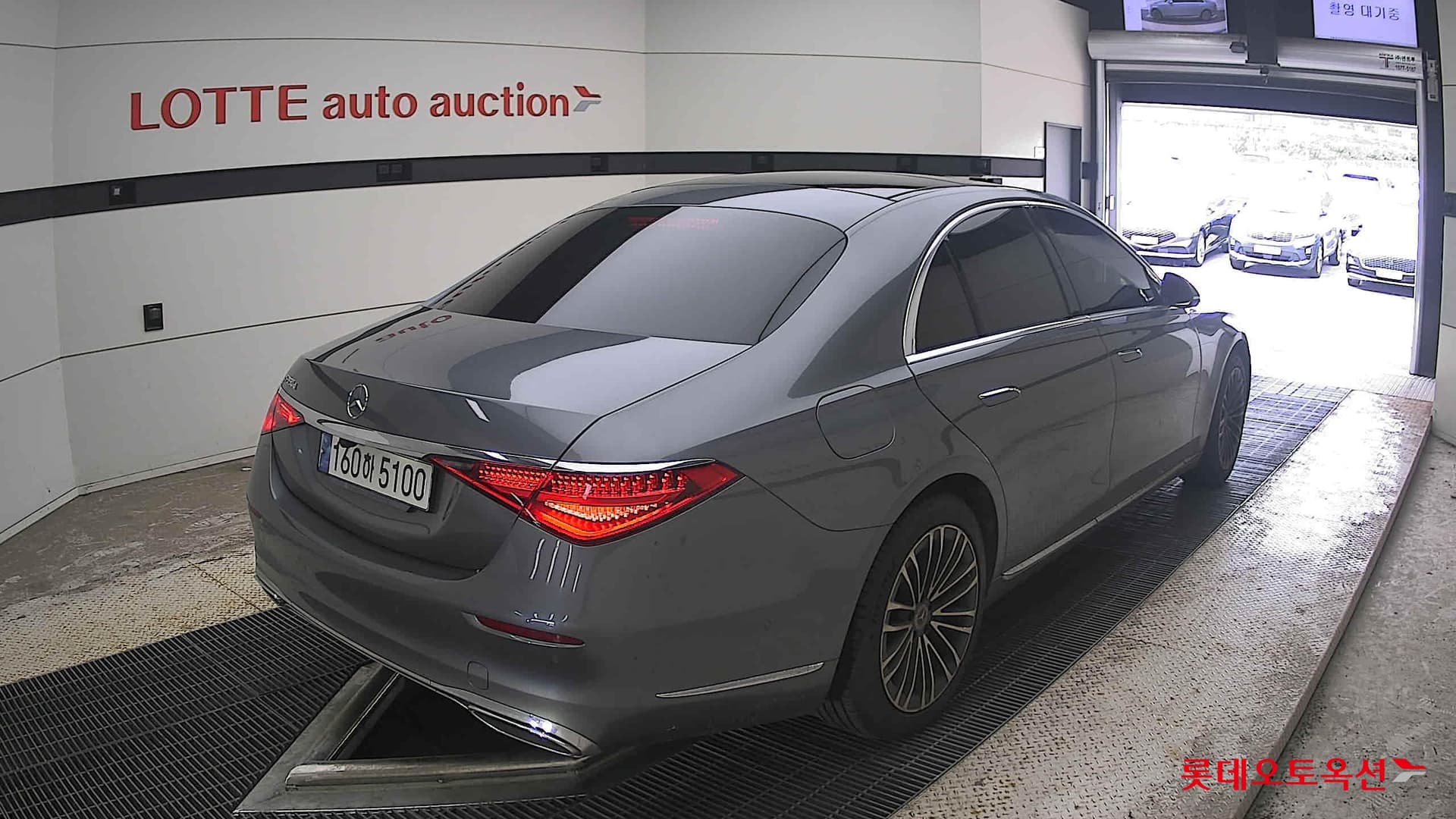 Mercedes-Benz - S-Class | THE NEW S350 (D) 3.0 12