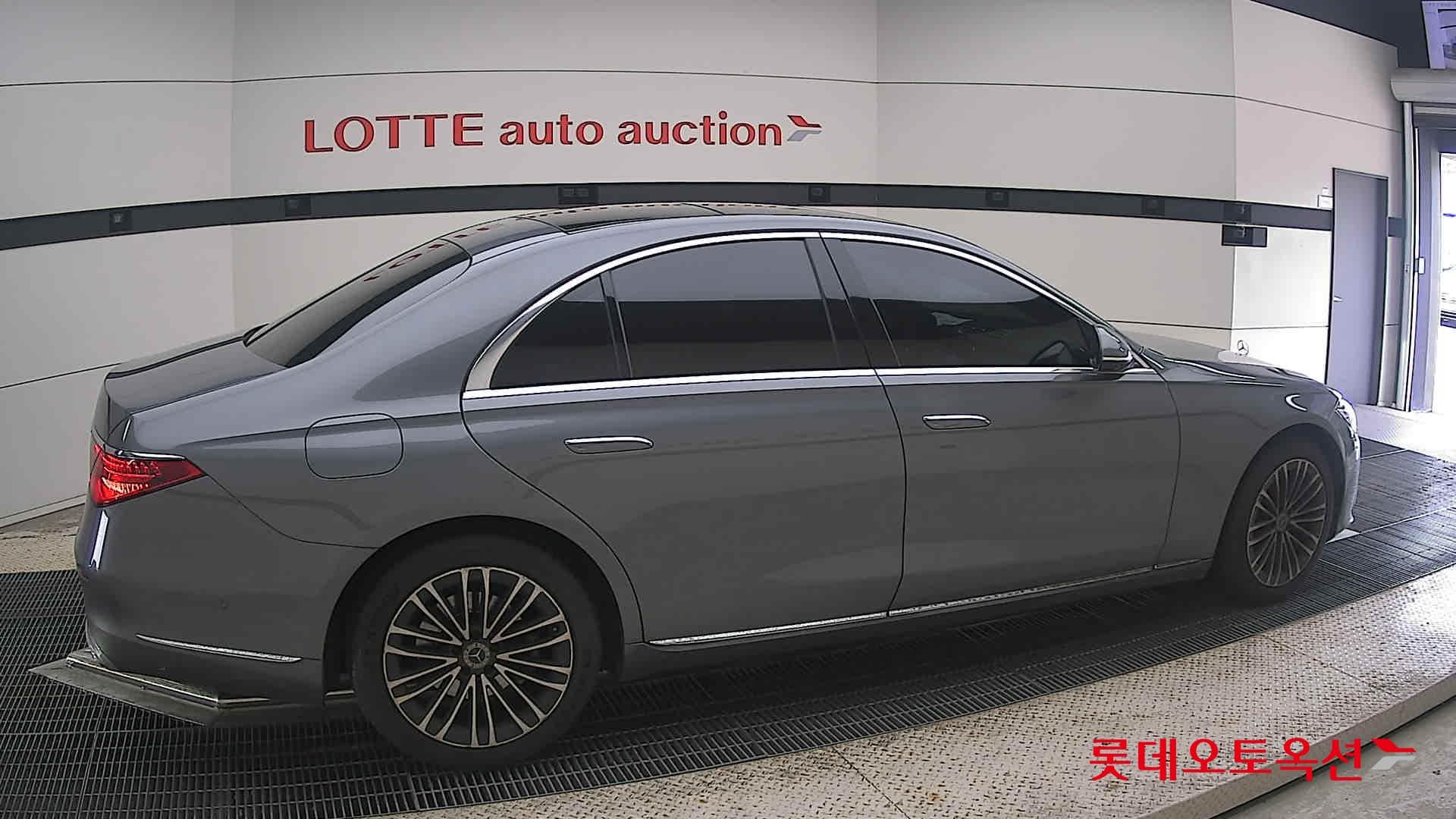 Mercedes-Benz - S-Class | THE NEW S350 (D) 3.0 15