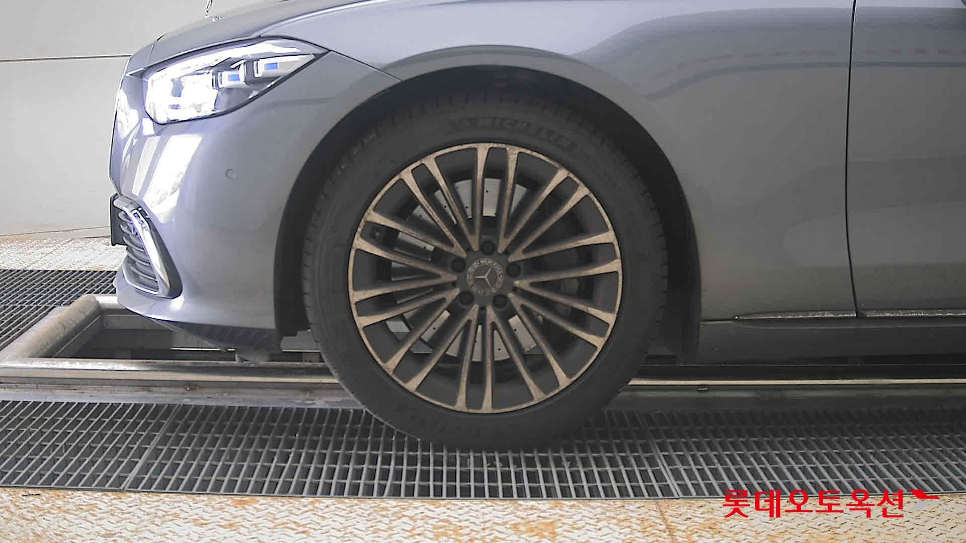 Mercedes-Benz - S-Class | THE NEW S350 (D) 3.0 21