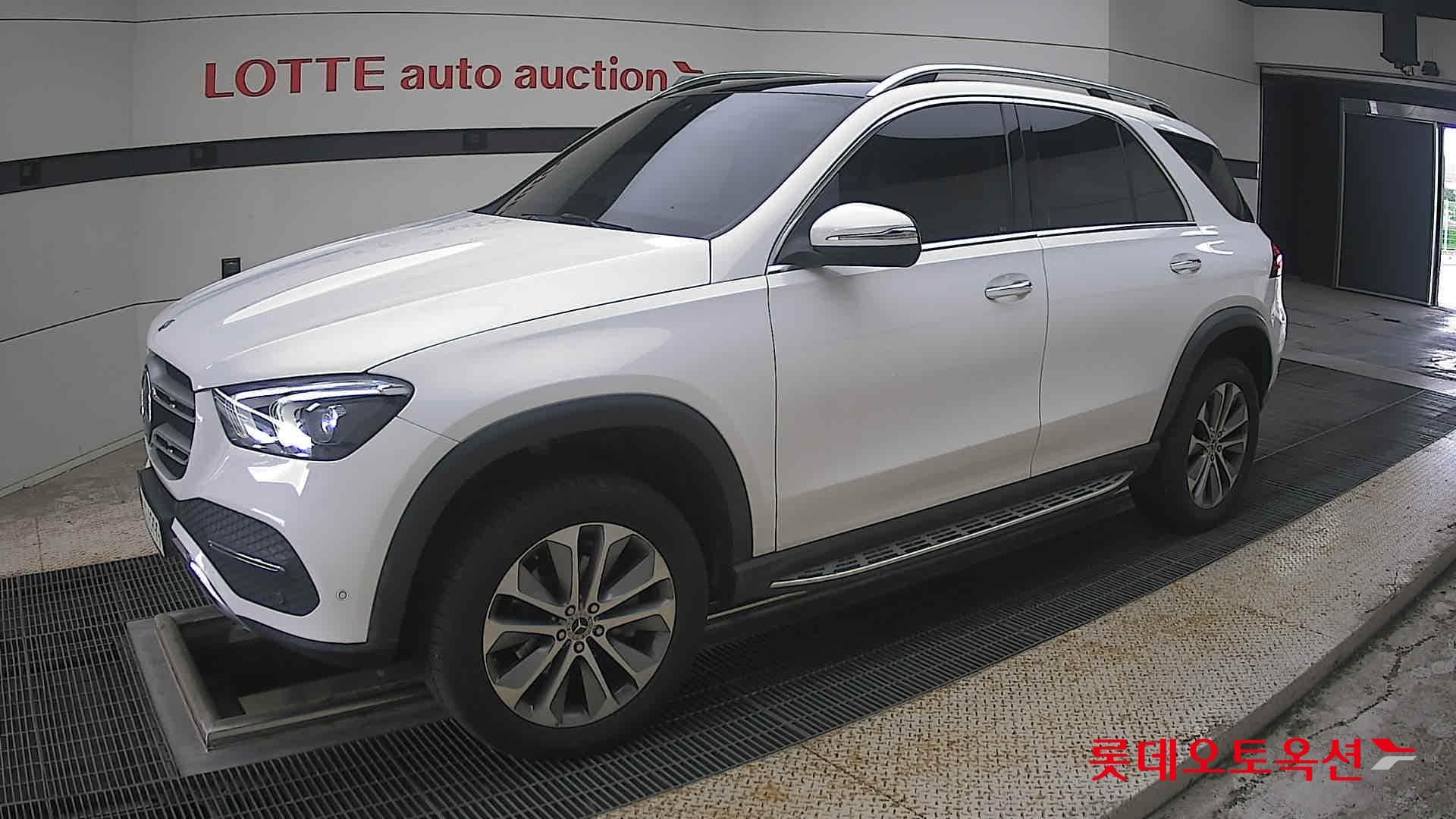 مرسيدس - GLE-Class | 300 (D) 2.0 4MATIC 4