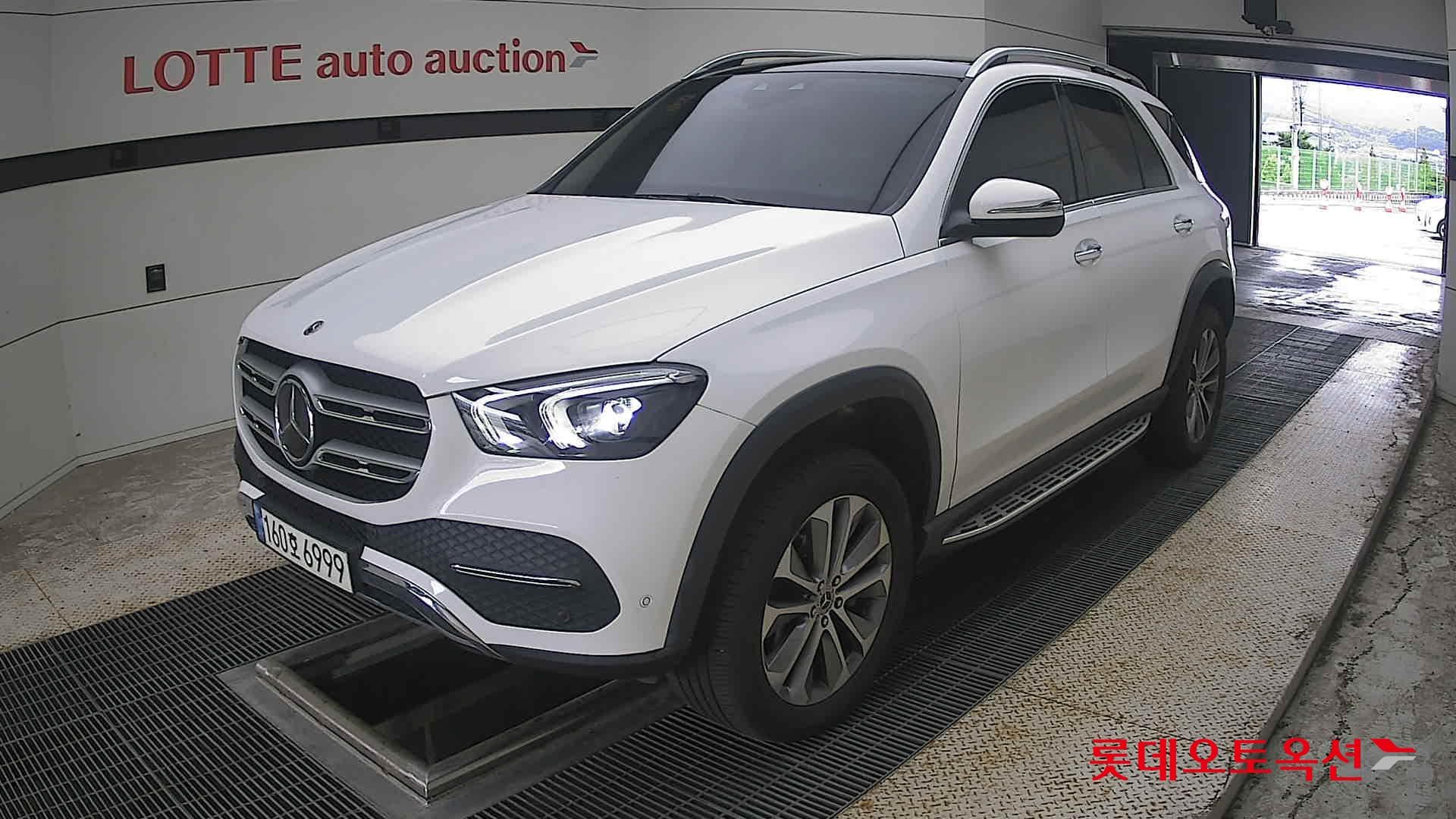مرسيدس - GLE-Class | 300 (D) 2.0 4MATIC 3