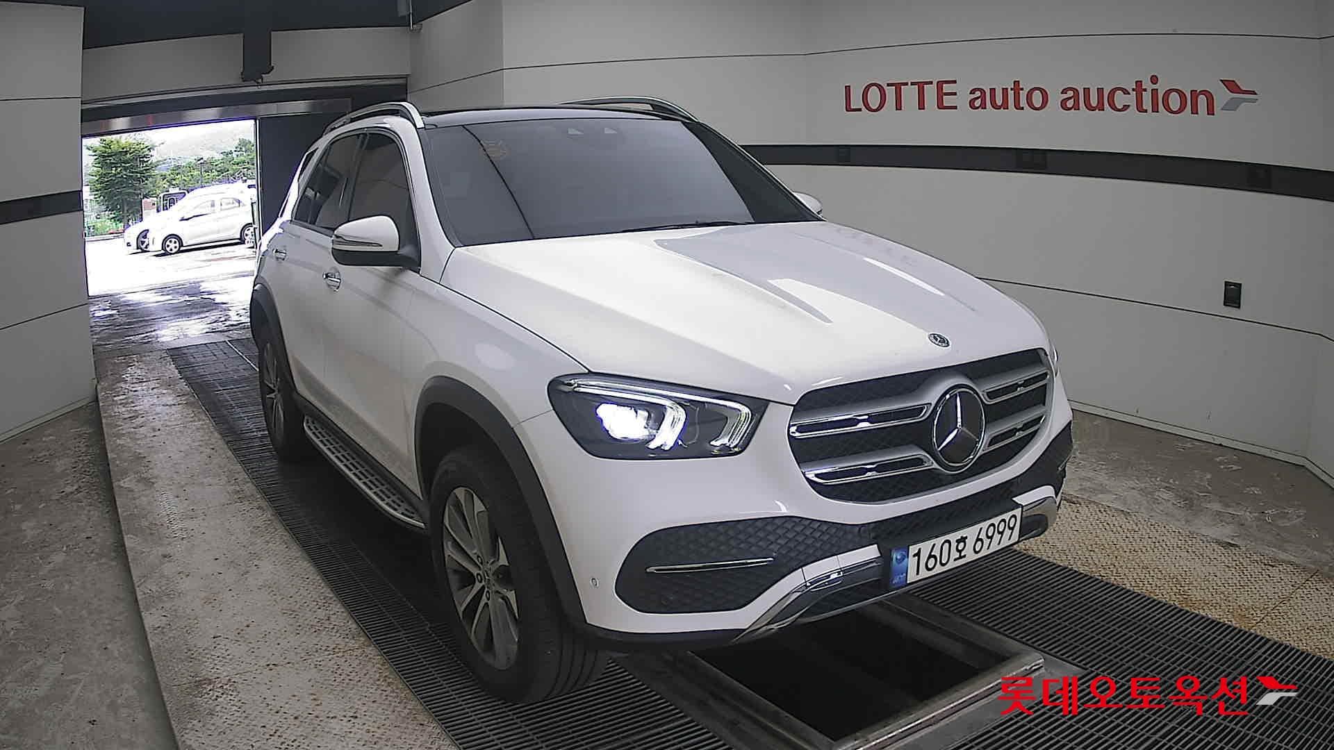مرسيدس - GLE-Class | 300 (D) 2.0 4MATIC 20