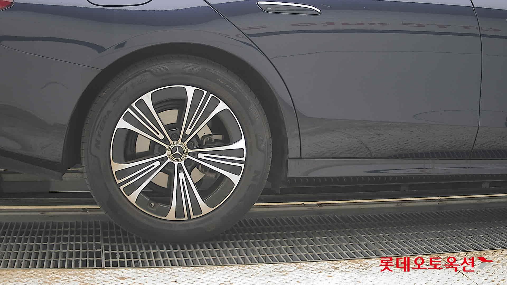 مرسيدس - E-Class | E (G) 2.0 E200 AVANTGARDE 24