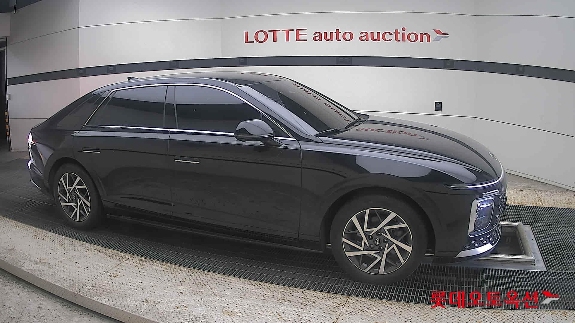 Hyundai - Grandeur | GN7 (G) 2.5 Exclusive 17