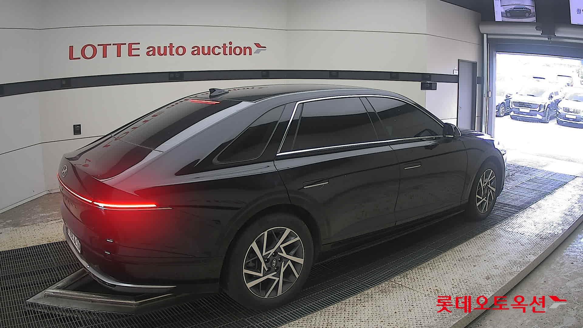 Hyundai - Grandeur | GN7 (G) 2.5 Exclusive 14
