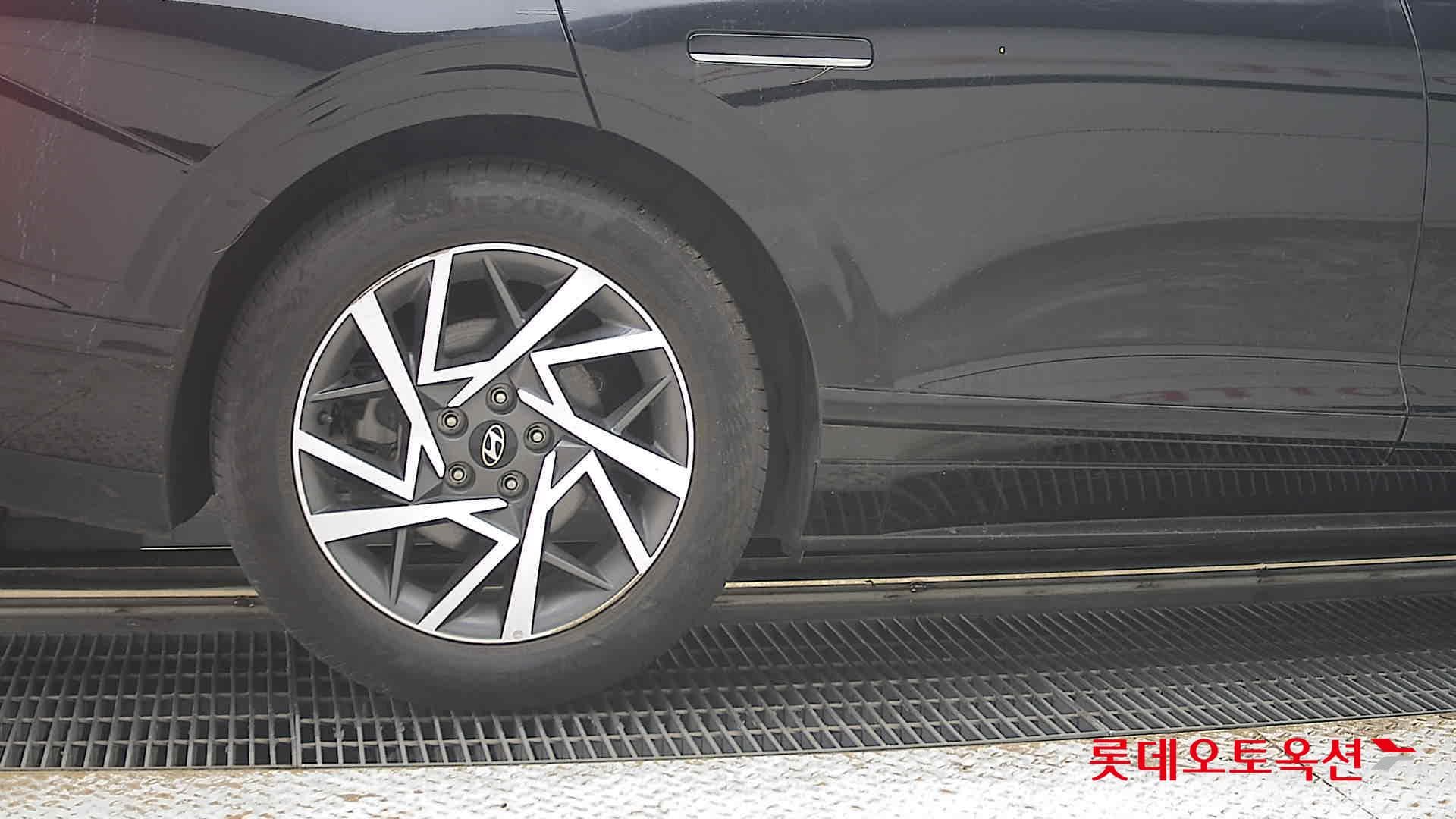 Hyundai - Grandeur | GN7 (G) 2.5 Exclusive 24