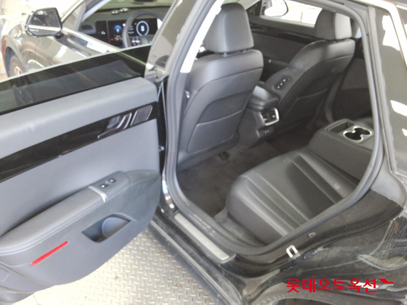 Hyundai - Grandeur | GN7 (G) 2.5 Exclusive 36