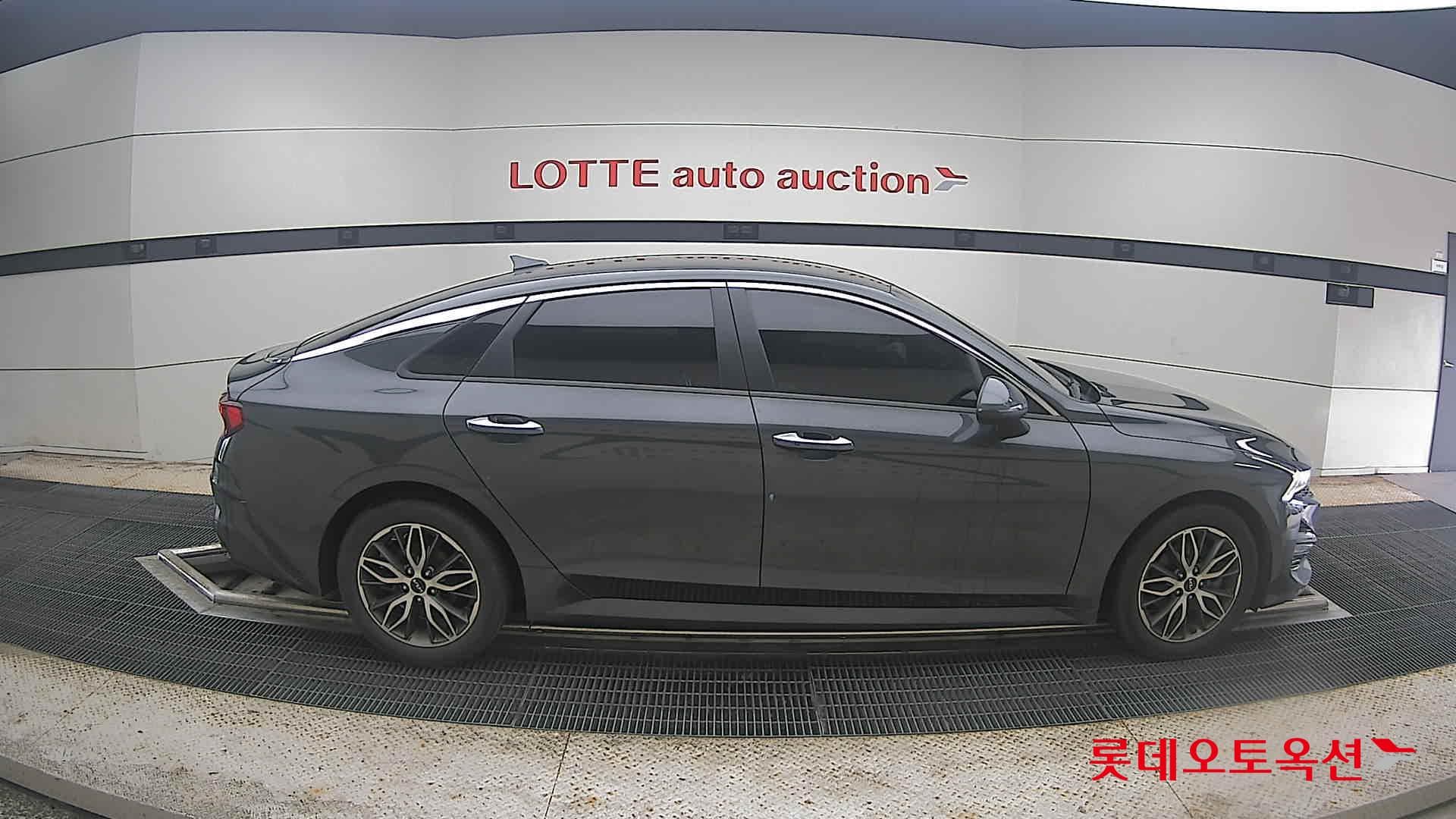 Kia - K5 | INTERACTIVE (G) 2.0 Prestige 16