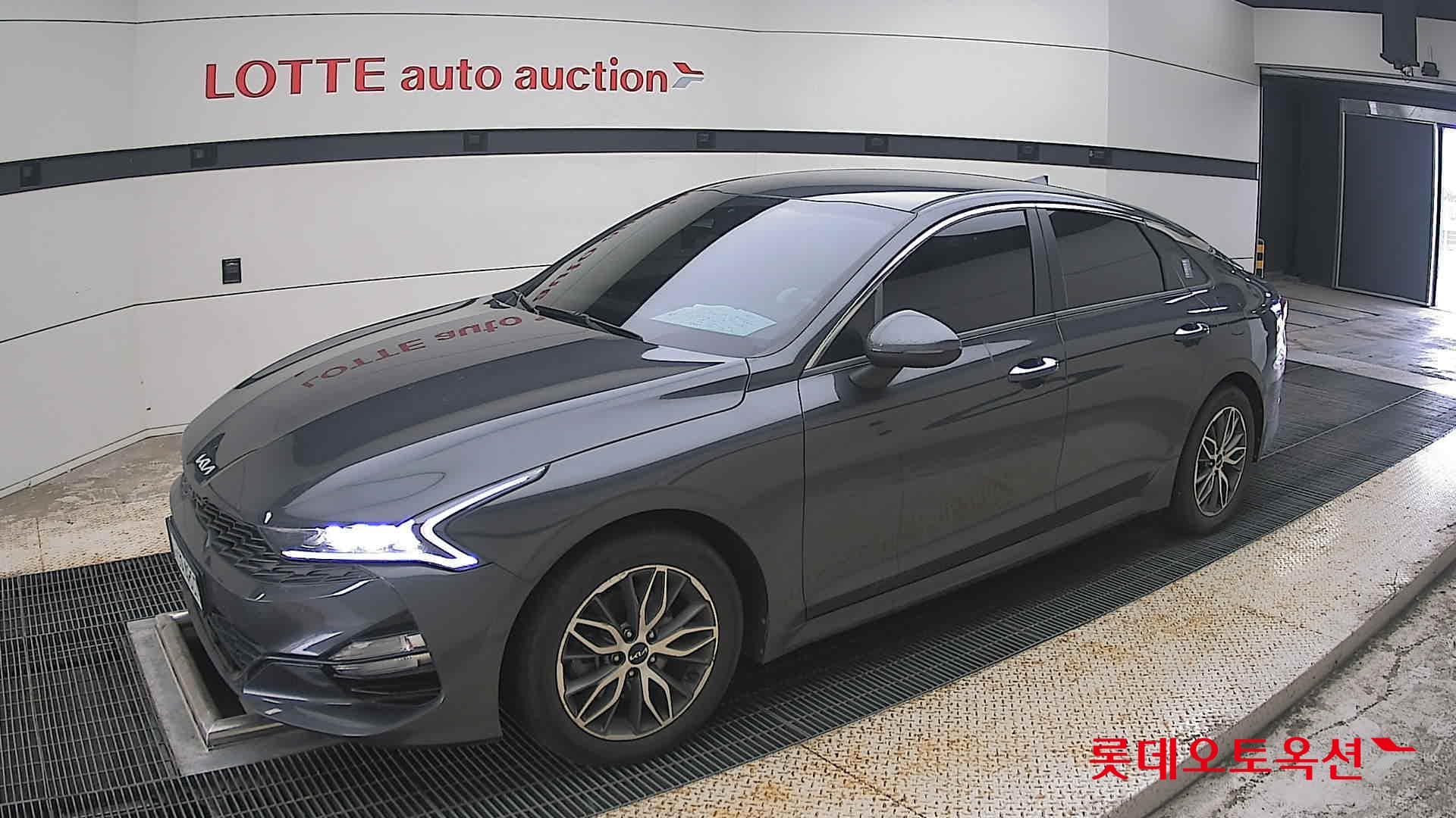 Kia - K5 | INTERACTIVE (G) 2.0 Prestige 4