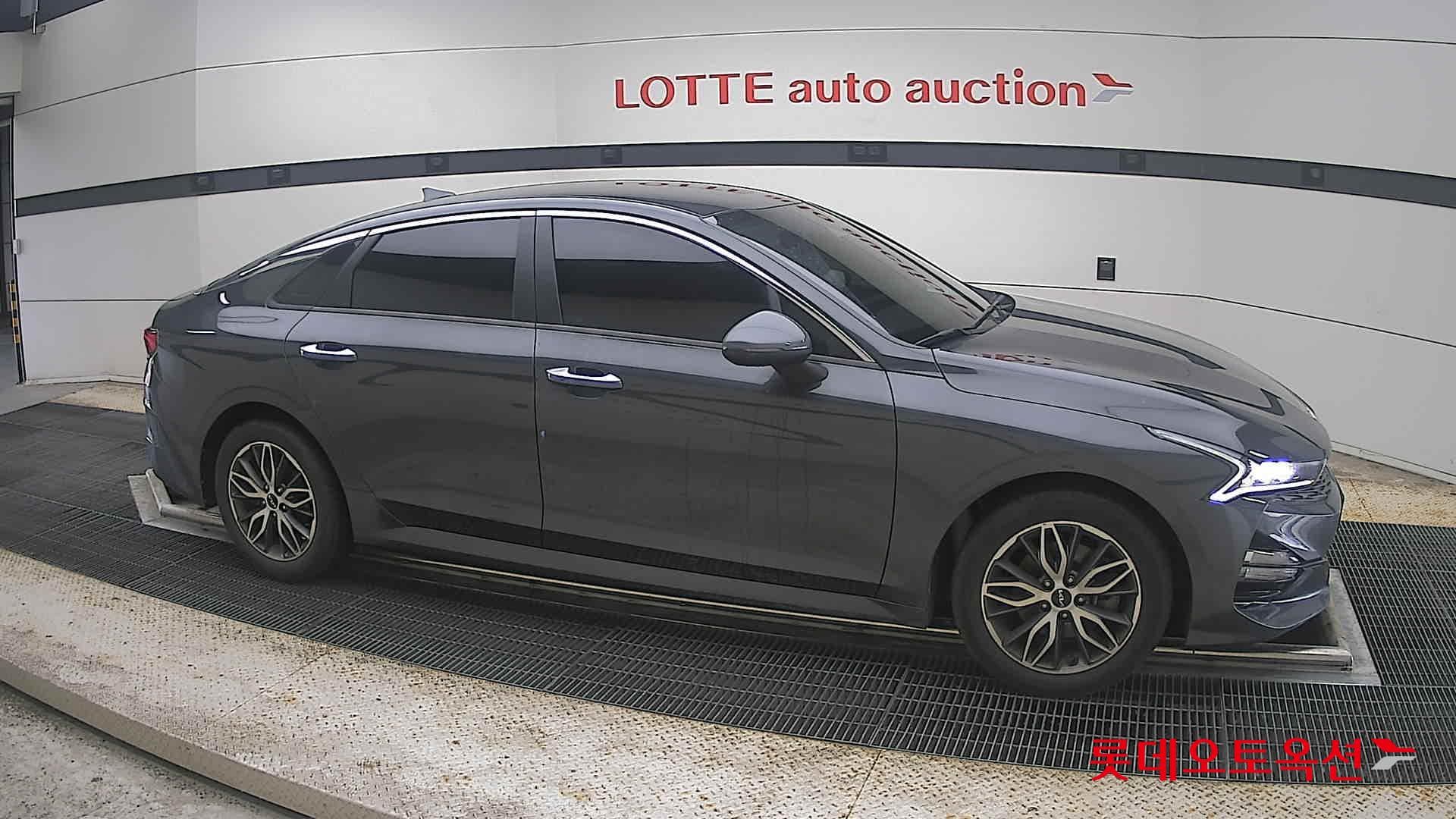 Kia - K5 | INTERACTIVE (G) 2.0 Prestige 17