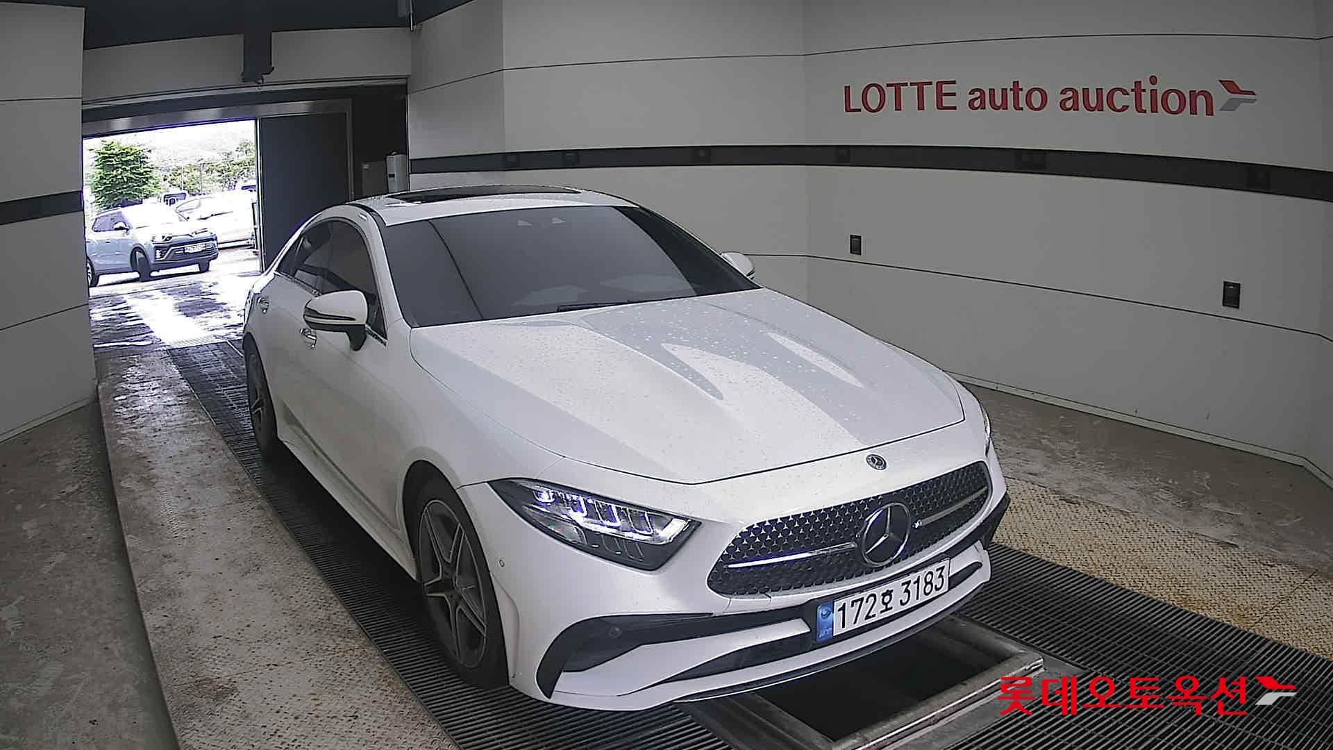 Mercedes-Benz - CLS-Class | 300 20