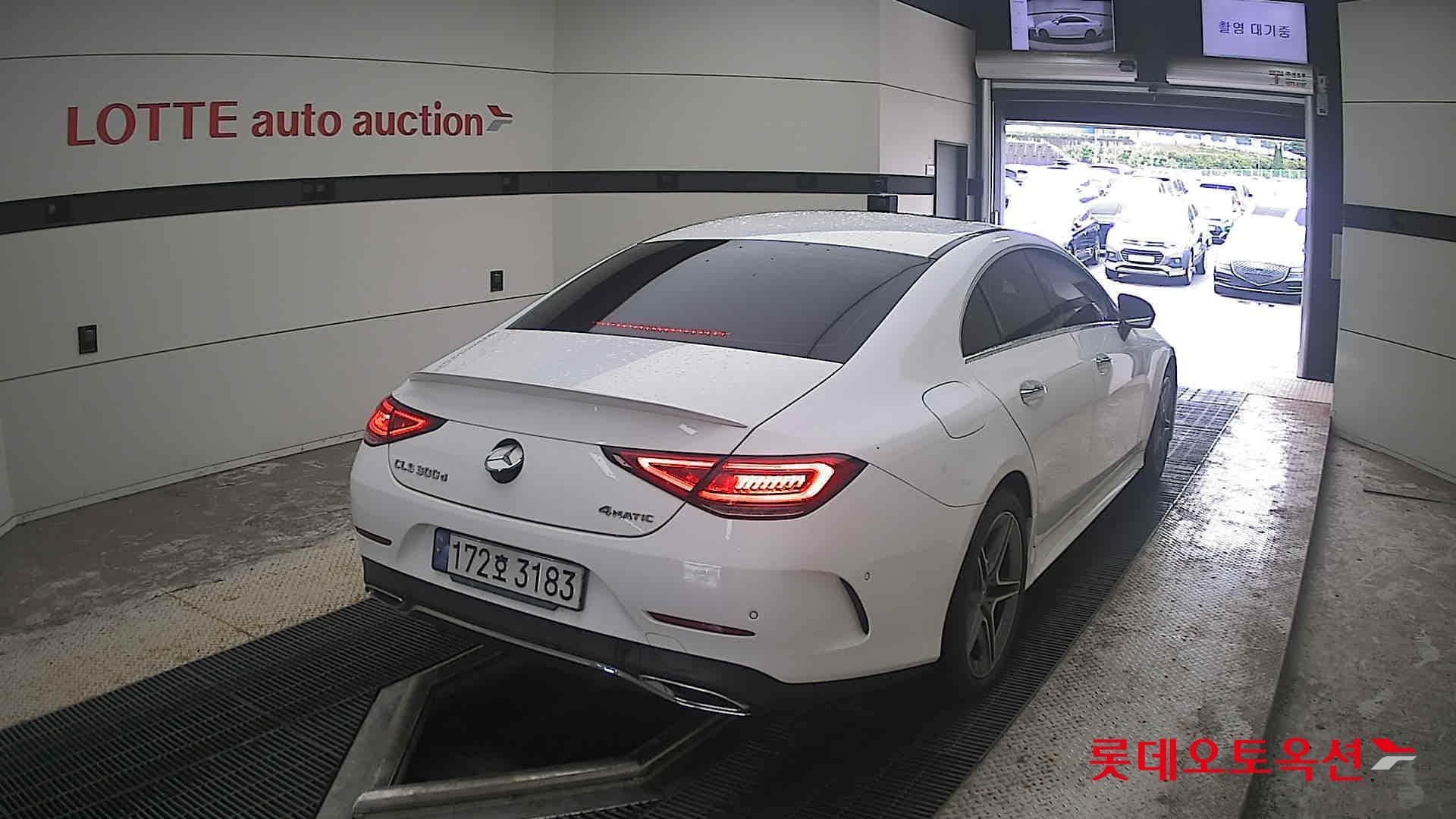 Mercedes-Benz - CLS-Class | 300 13