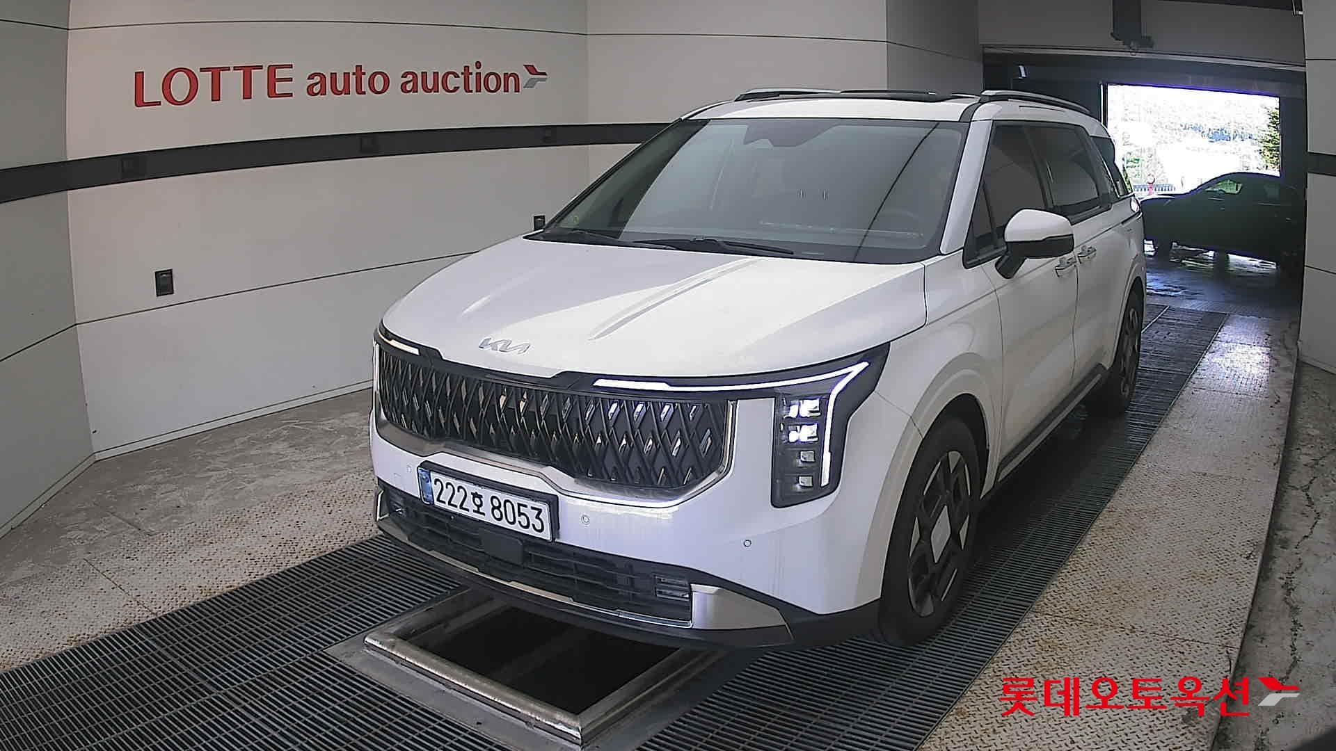 Kia - Carnival | KA4 (H)1.6 Signature 9 2WD AT 2