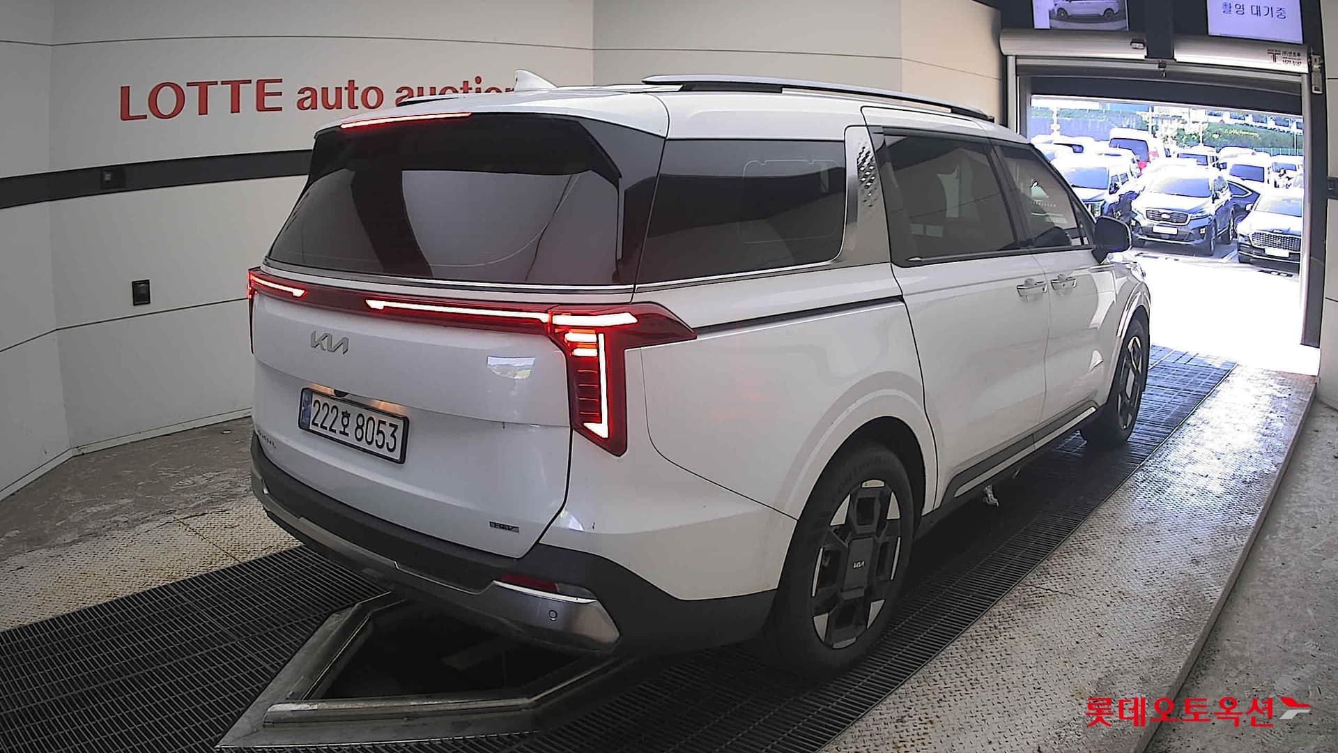 Kia - Carnival | KA4 (H)1.6 Signature 9 2WD AT 12