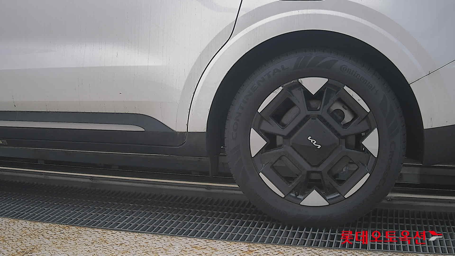 Kia - Carnival | KA4 (H)1.6 Signature 9 2WD AT 22