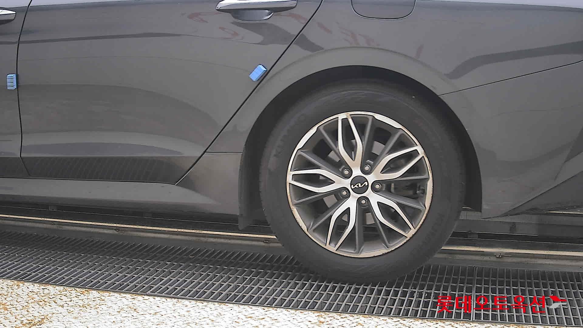 Kia - K5 | INTERACTIVE (G) 2.0 Prestige 22