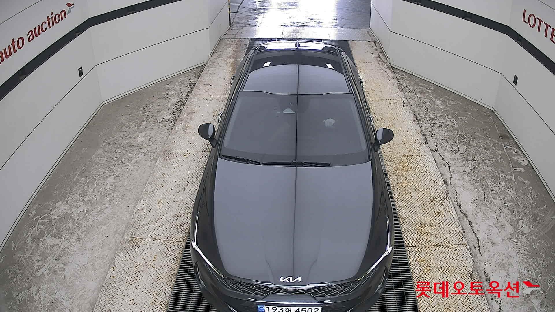 Kia - K5 | INTERACTIVE (G) 2.0 Prestige 25