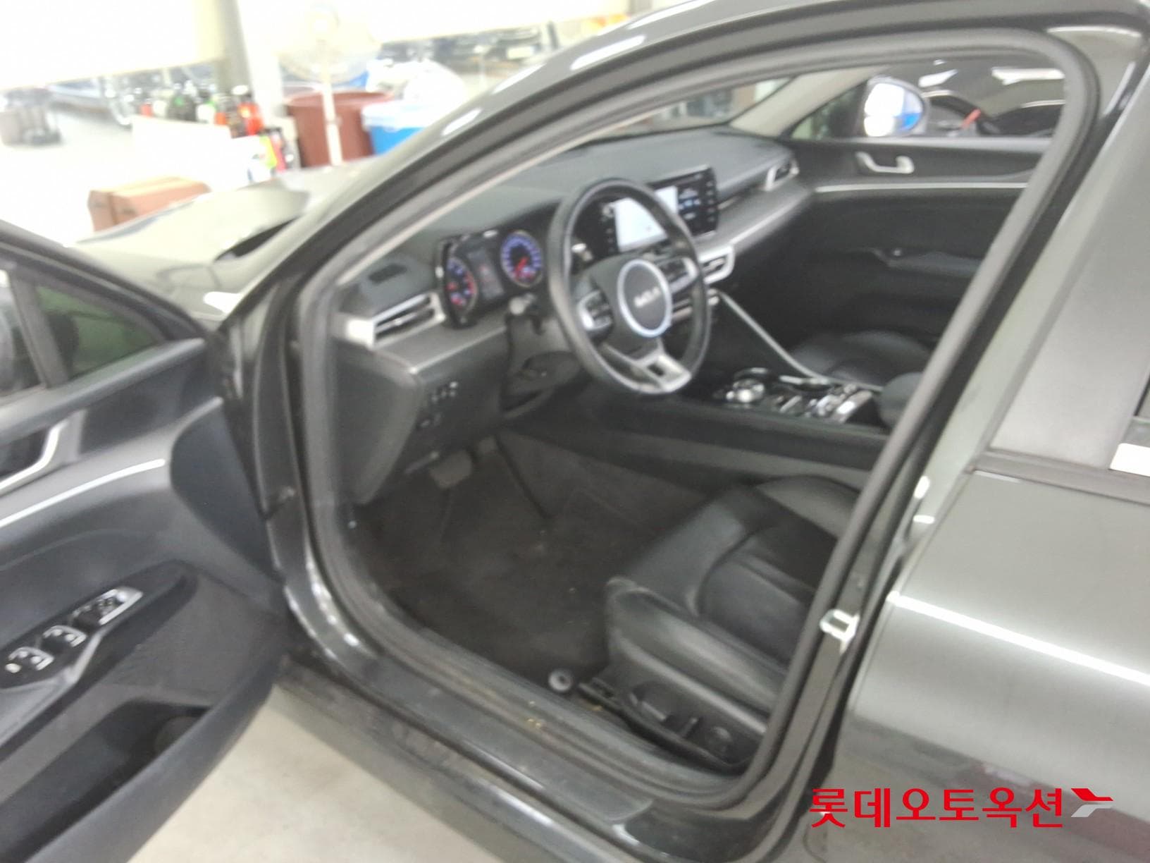 Kia - K5 | INTERACTIVE (G) 2.0 Prestige 34