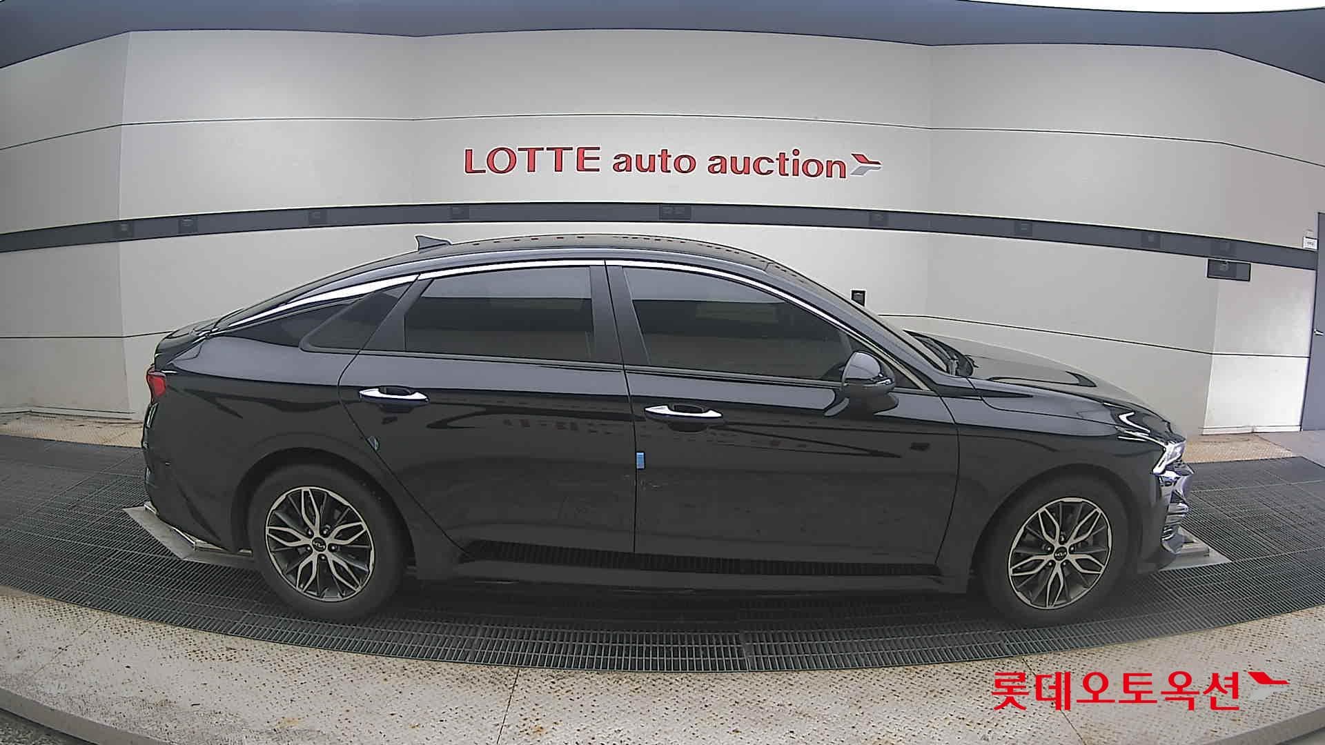 Kia - K5 | INTERACTIVE (G) 2.0 Prestige 16