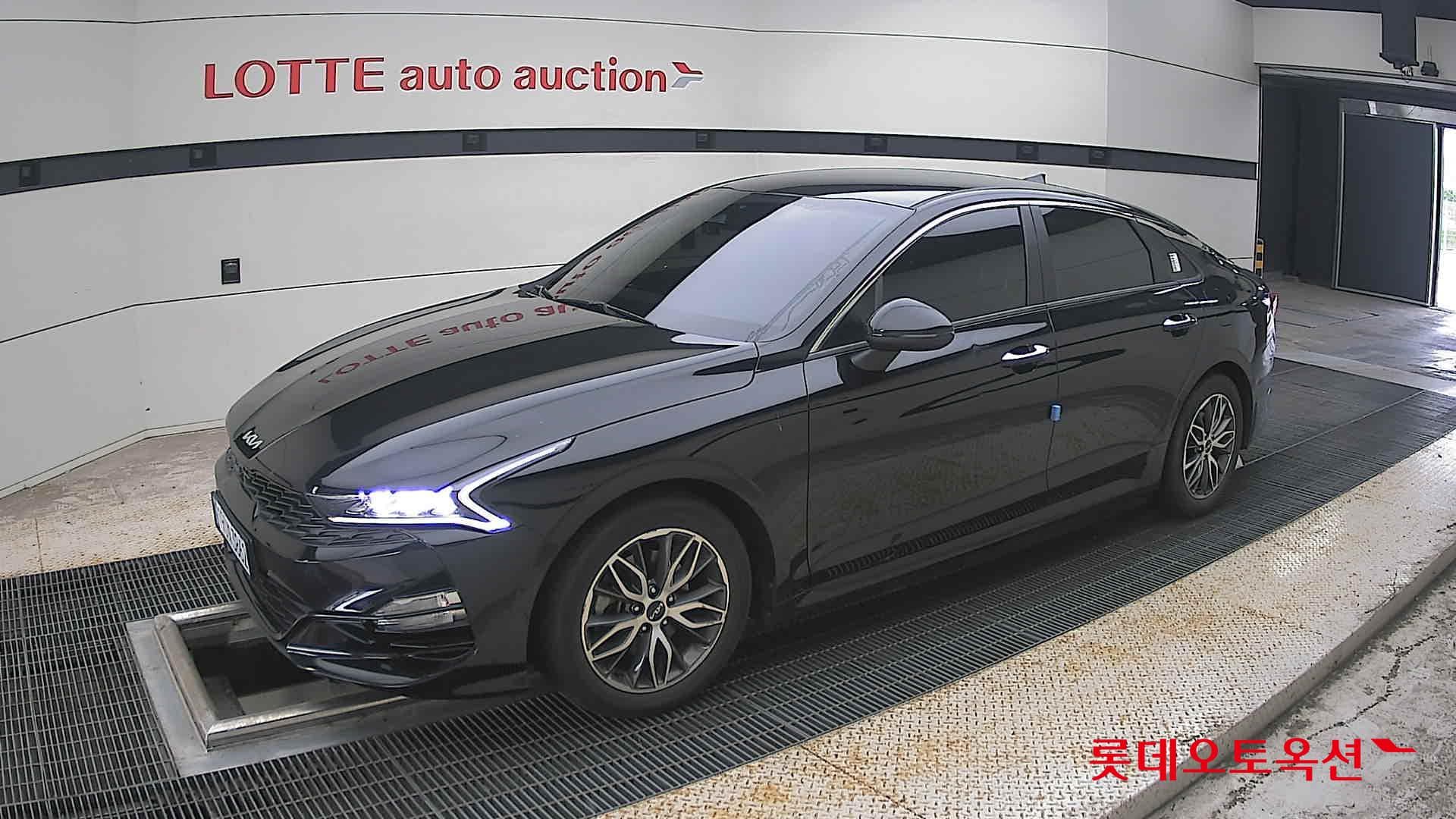 Kia - K5 | INTERACTIVE (G) 2.0 Prestige 4