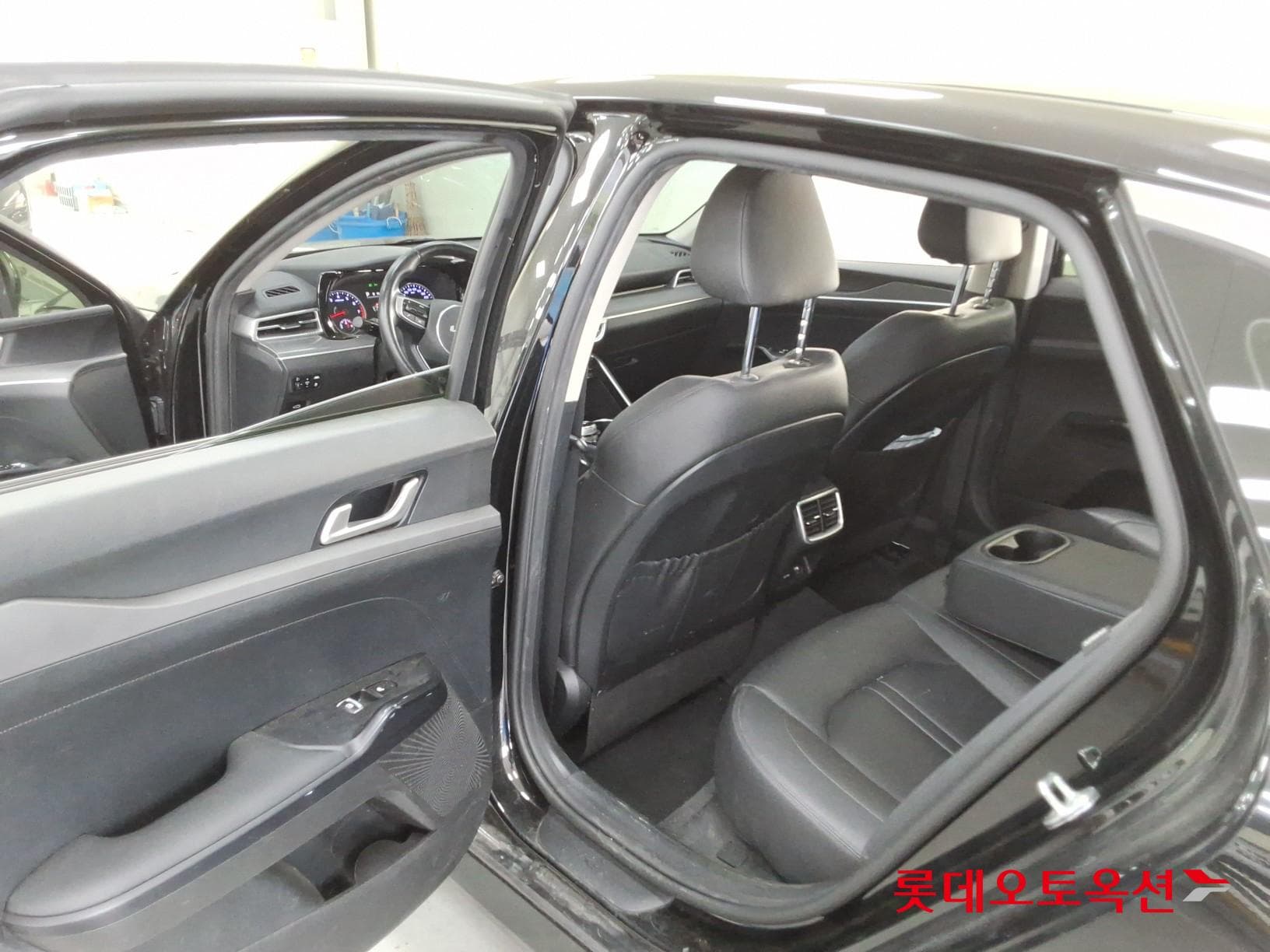 Kia - K5 | INTERACTIVE (G) 2.0 Prestige 36