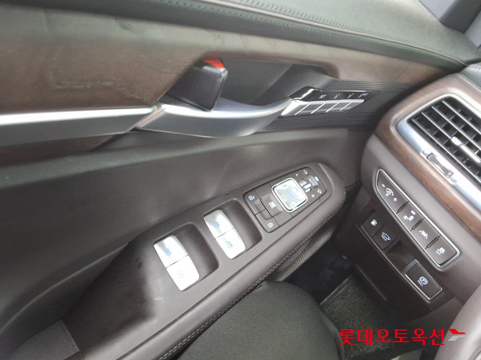 جينيسيس - G90 | (G) 3.8 PRESTIGE 28