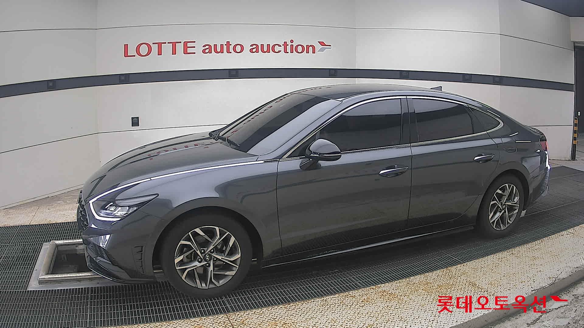 Hyundai - Sonata | DN8 (G) 2.0 Modern 5