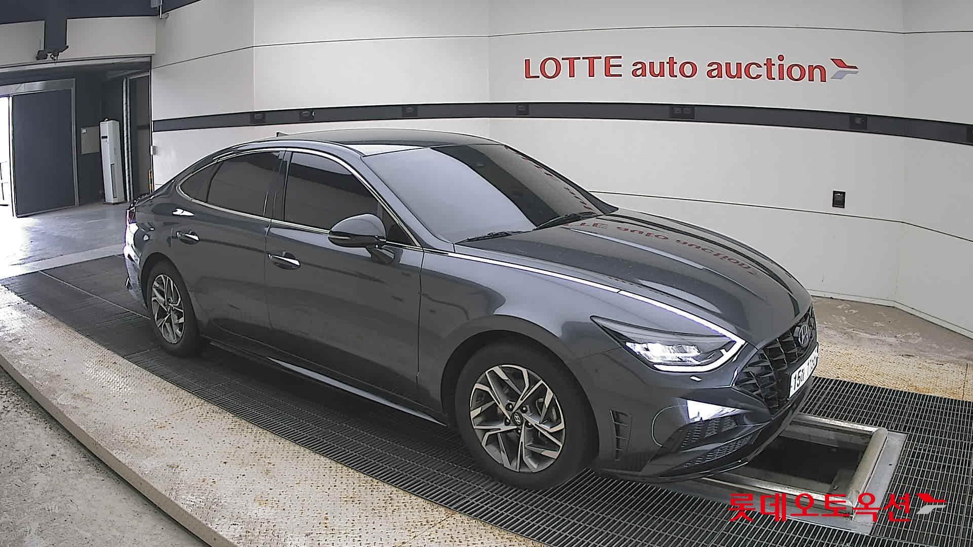 Hyundai - Sonata | DN8 (G) 2.0 Modern 18