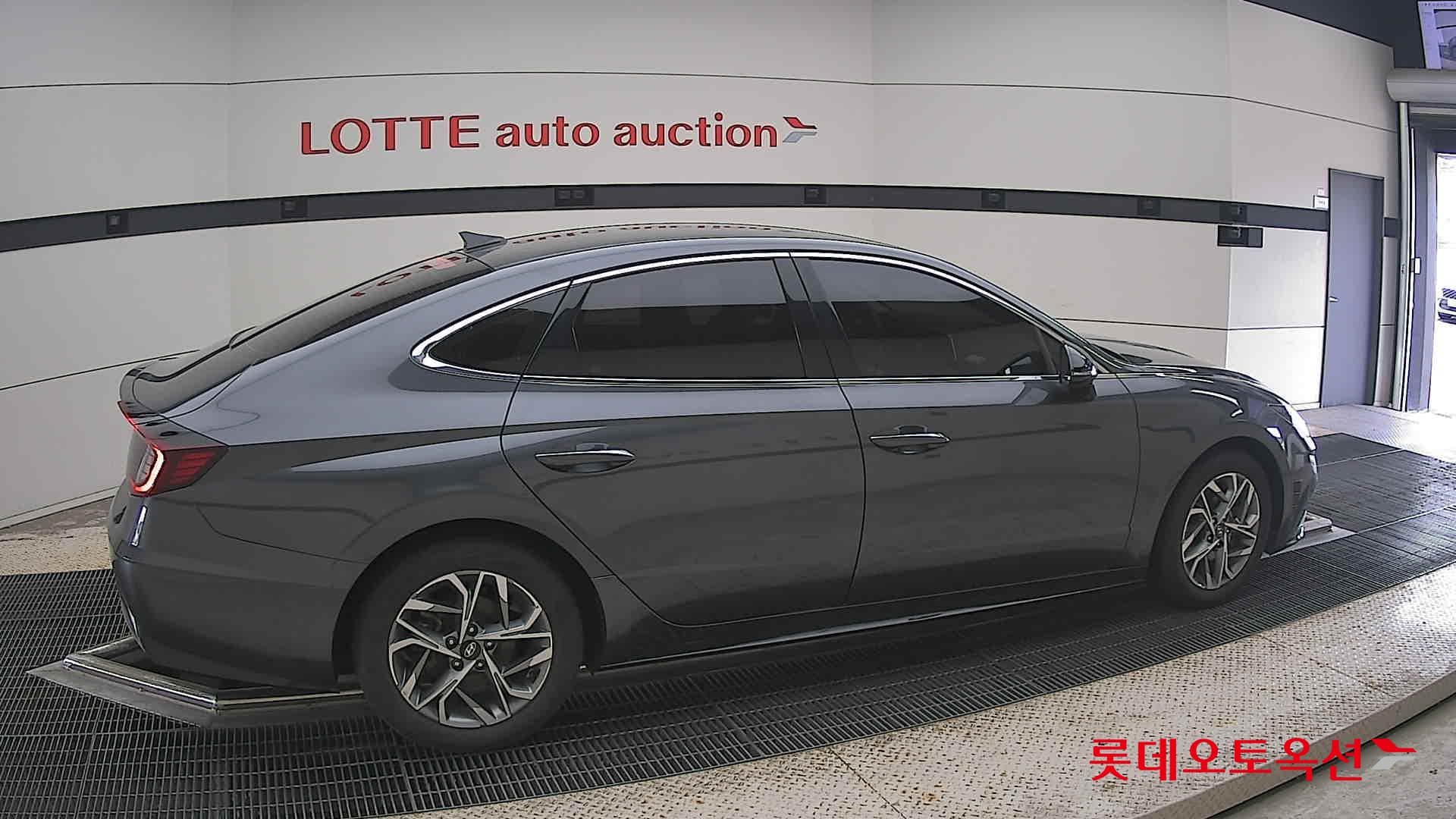 Hyundai - Sonata | DN8 (G) 2.0 Modern 15