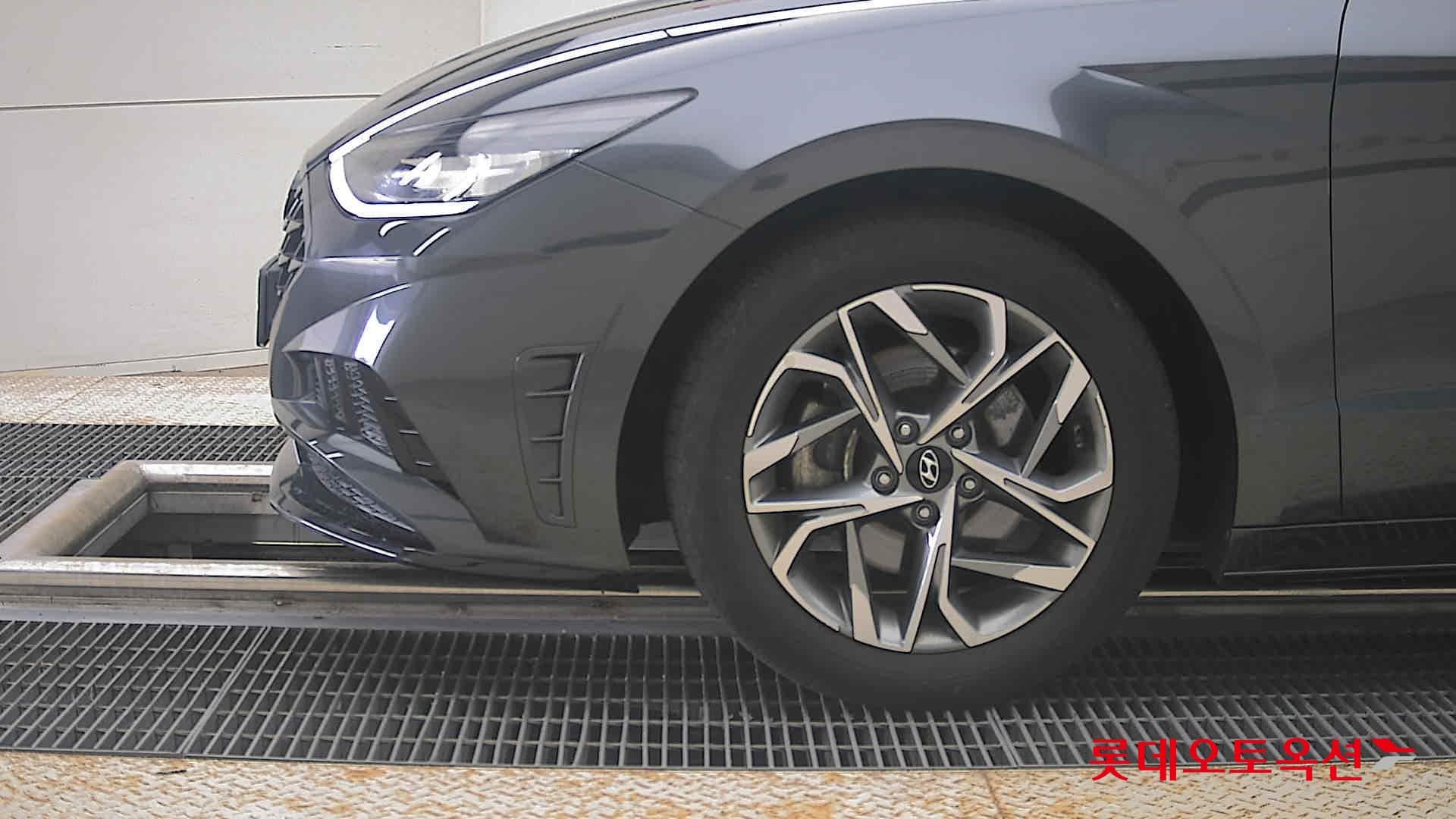 Hyundai - Sonata | DN8 (G) 2.0 Modern 21