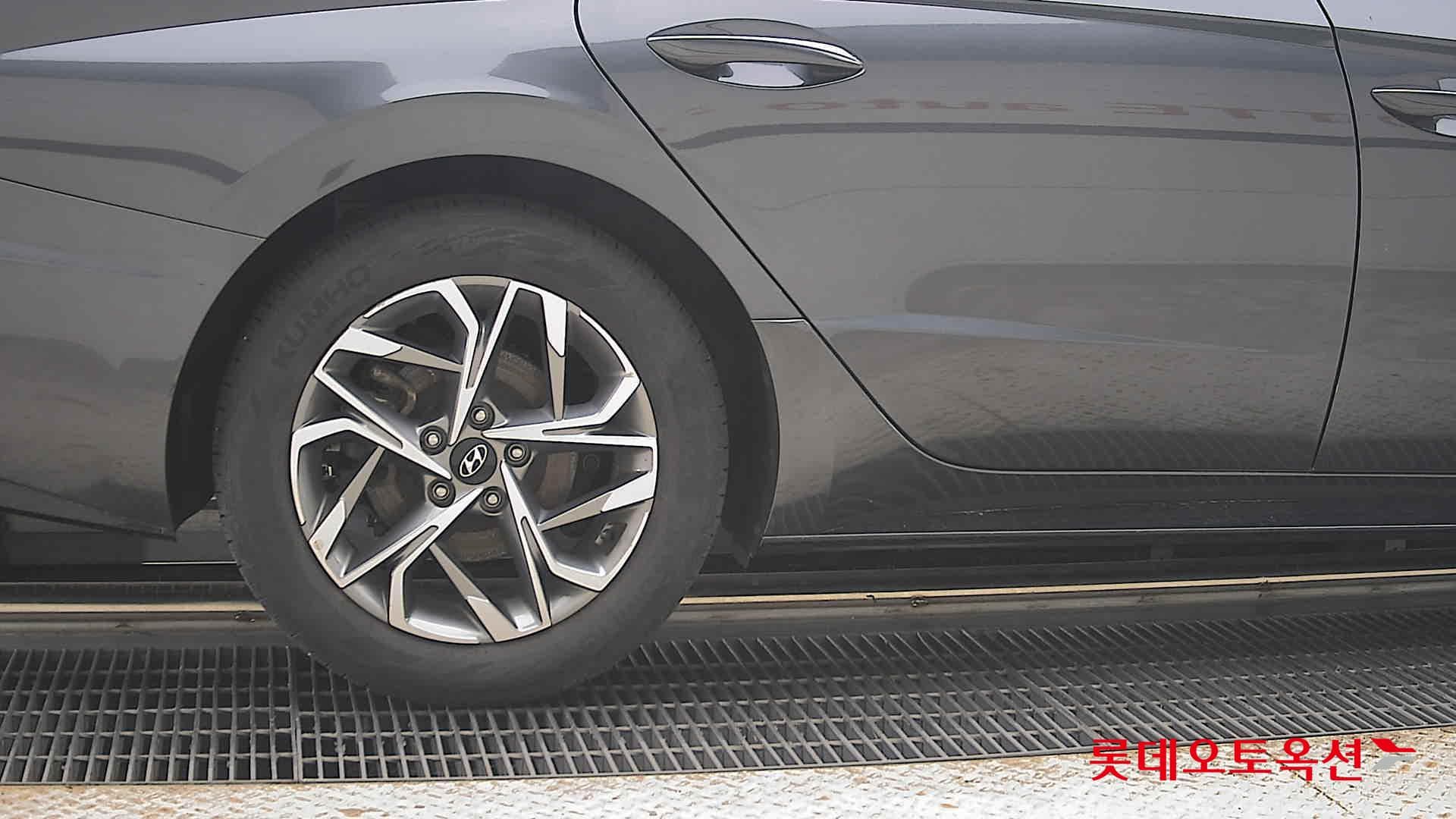 Hyundai - Sonata | DN8 (G) 2.0 Modern 24