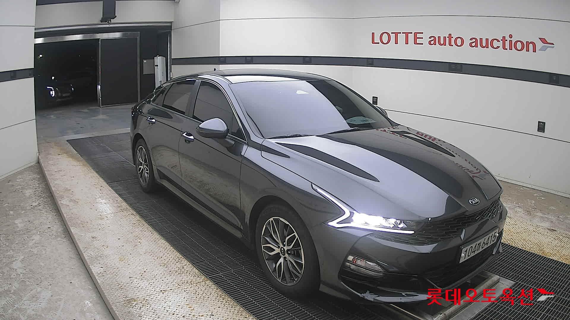 Kia - K5 | INTERACTIVE (G) 2.0 Prestige 19