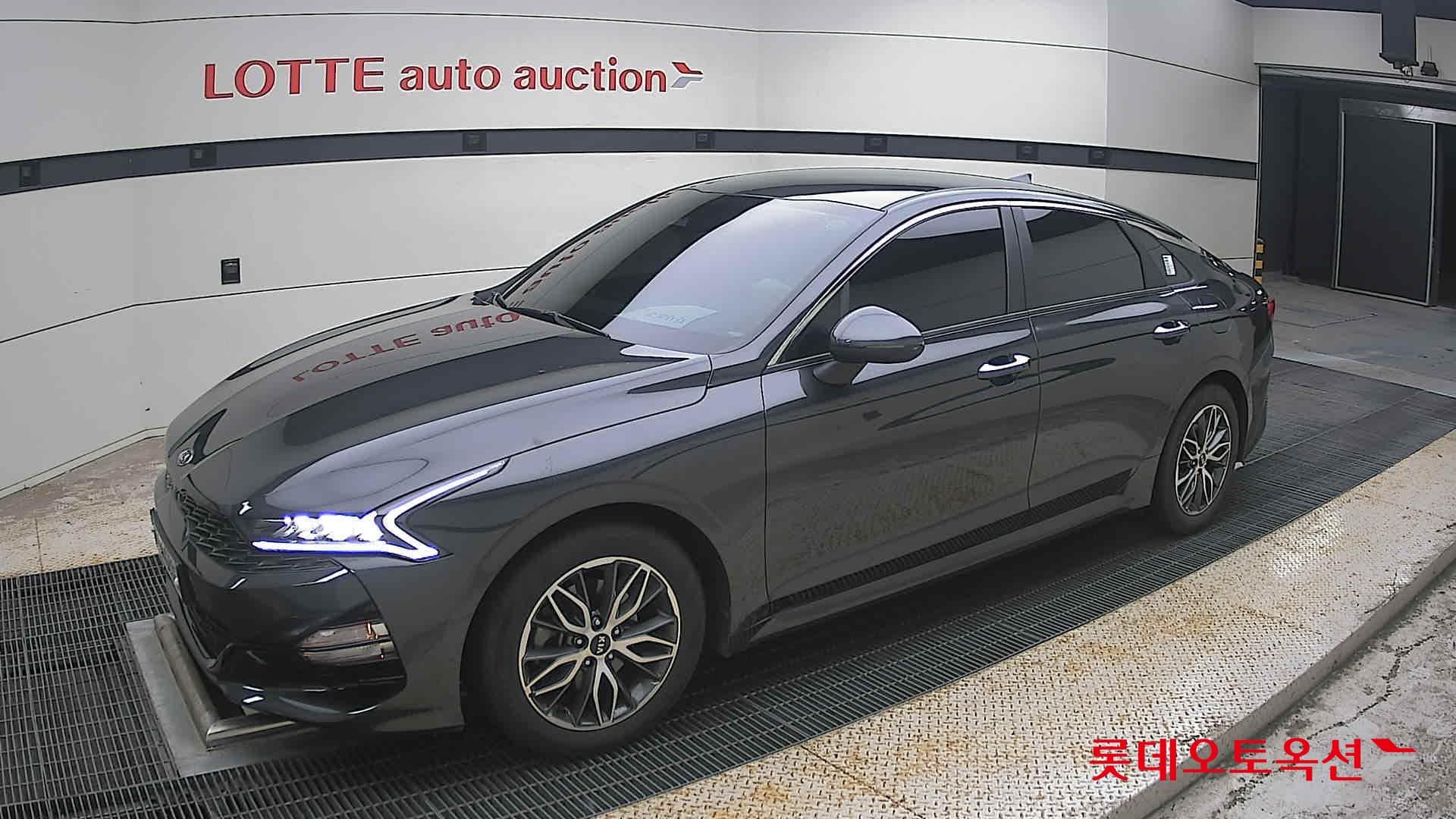 Kia - K5 | INTERACTIVE (G) 2.0 Prestige 4