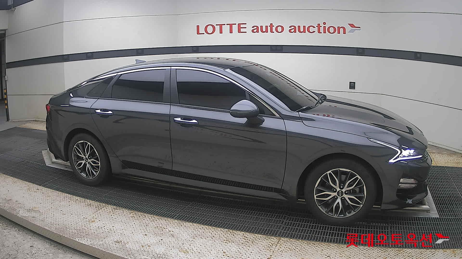 Kia - K5 | INTERACTIVE (G) 2.0 Prestige 17