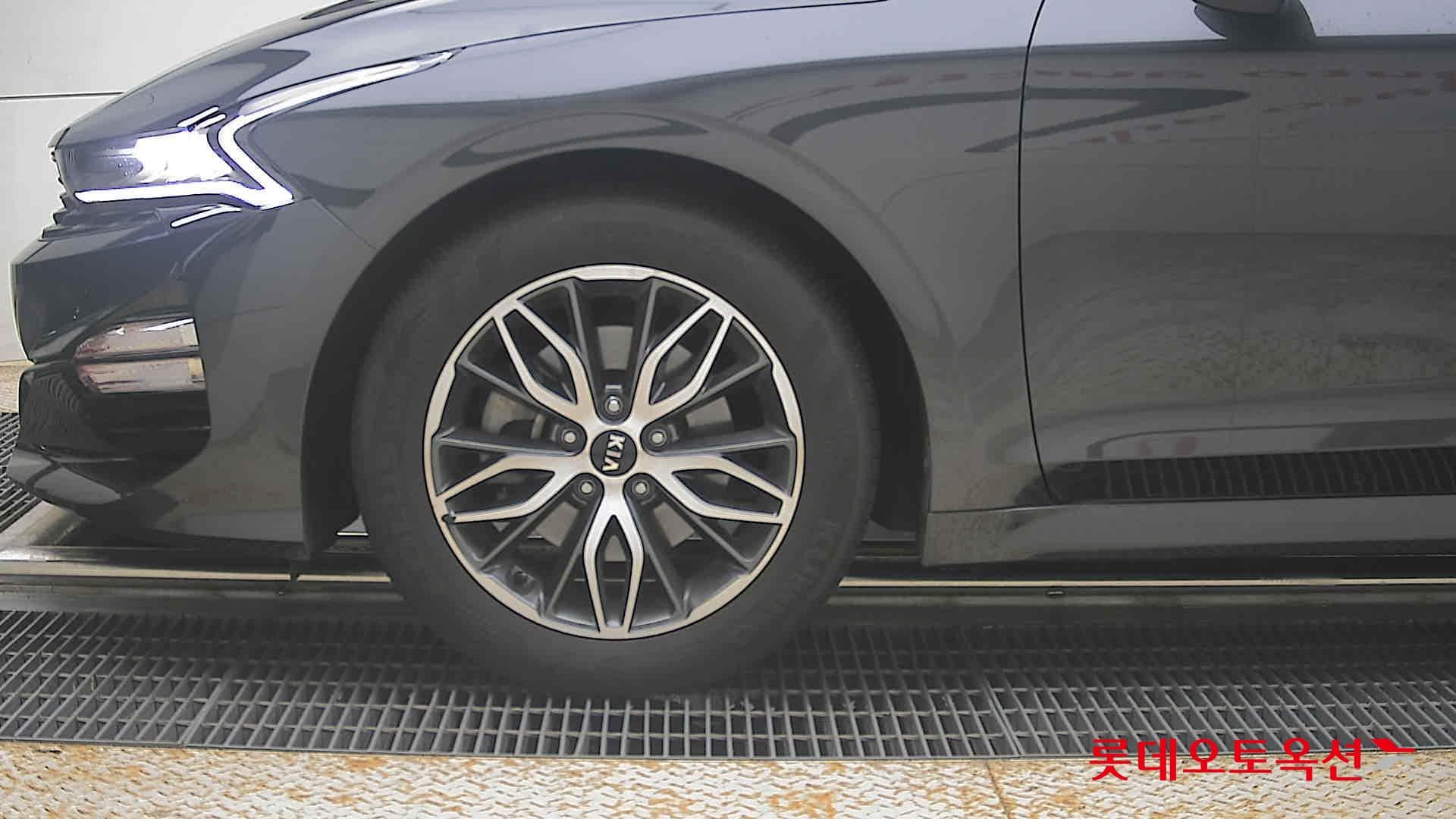 Kia - K5 | INTERACTIVE (G) 2.0 Prestige 21