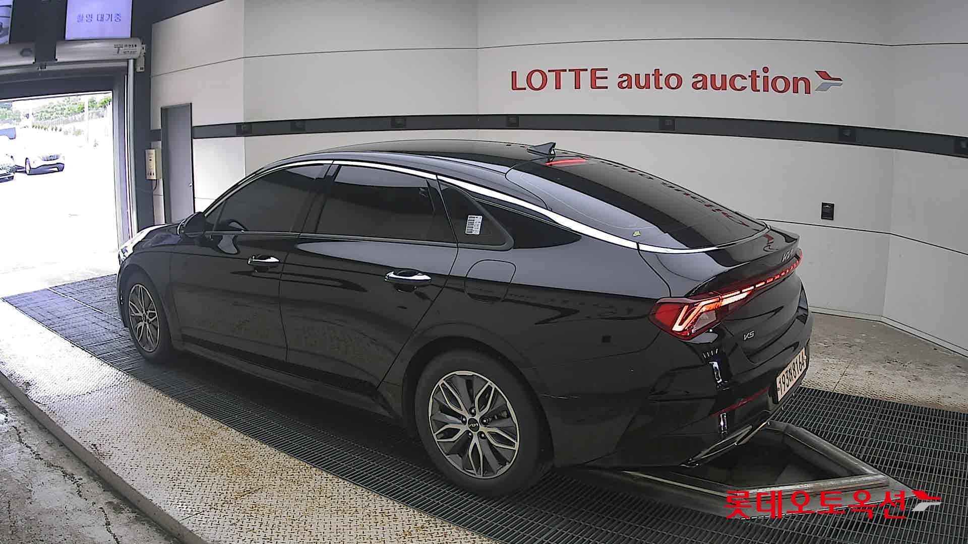 Kia - K5 | INTERACTIVE (H) 2.0 Noblesse 8