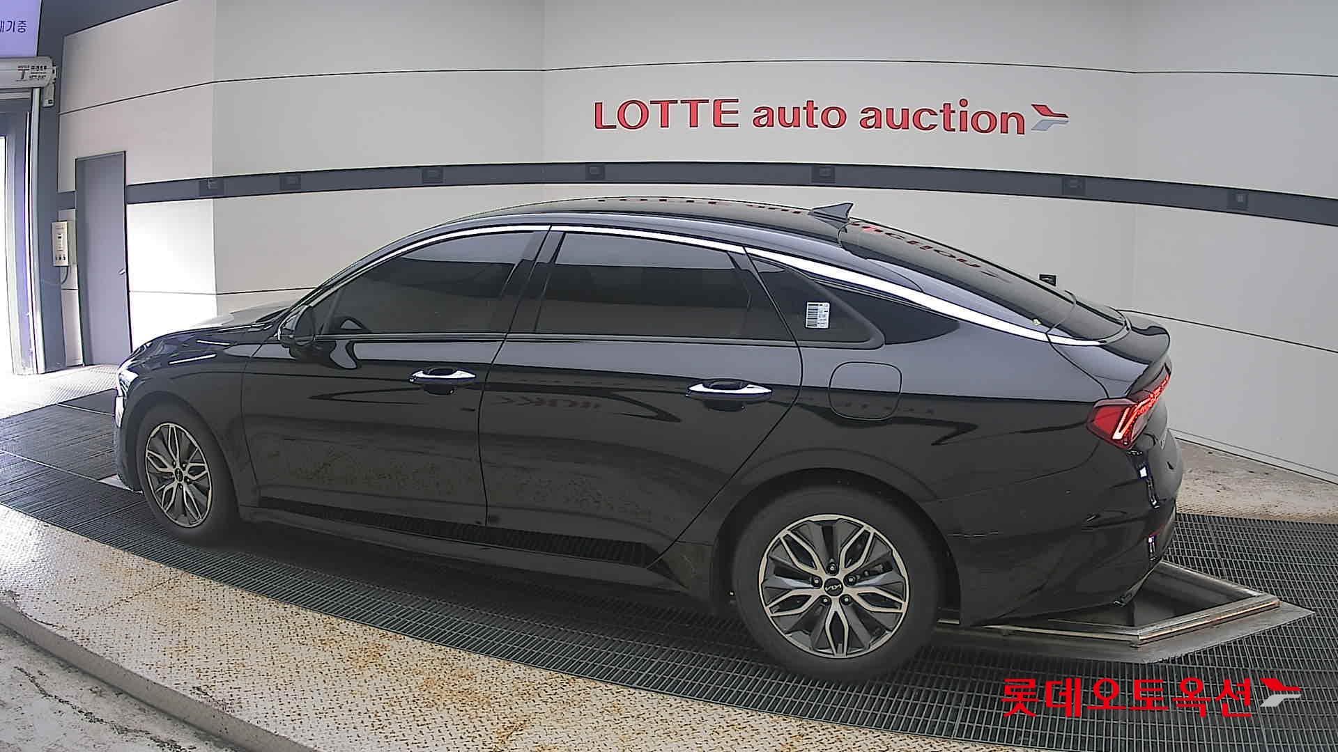Kia - K5 | INTERACTIVE (H) 2.0 Noblesse 7