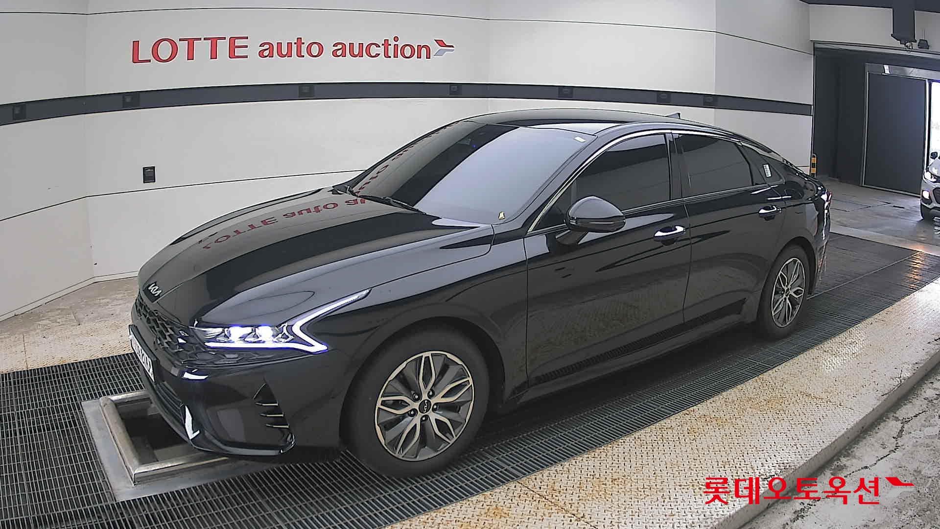 Kia - K5 | INTERACTIVE (H) 2.0 Noblesse 4